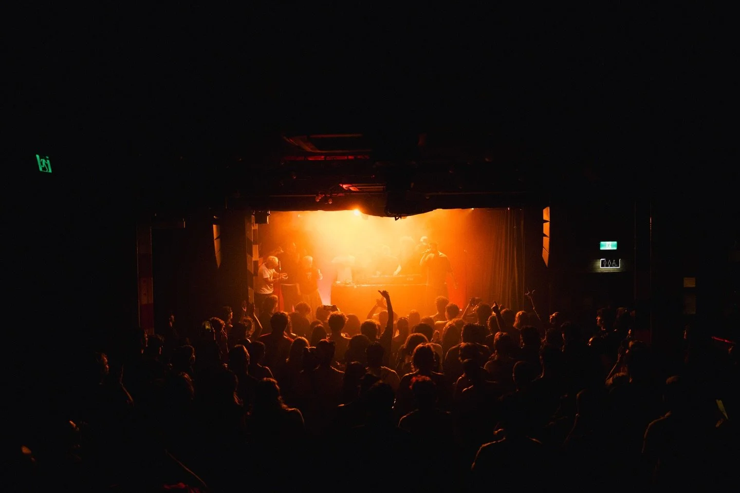 kenny &amp; friends deluxe - live

shot by @joshiperera 

to everyone new here, welcome and keep running up the deluxe so we can do this again