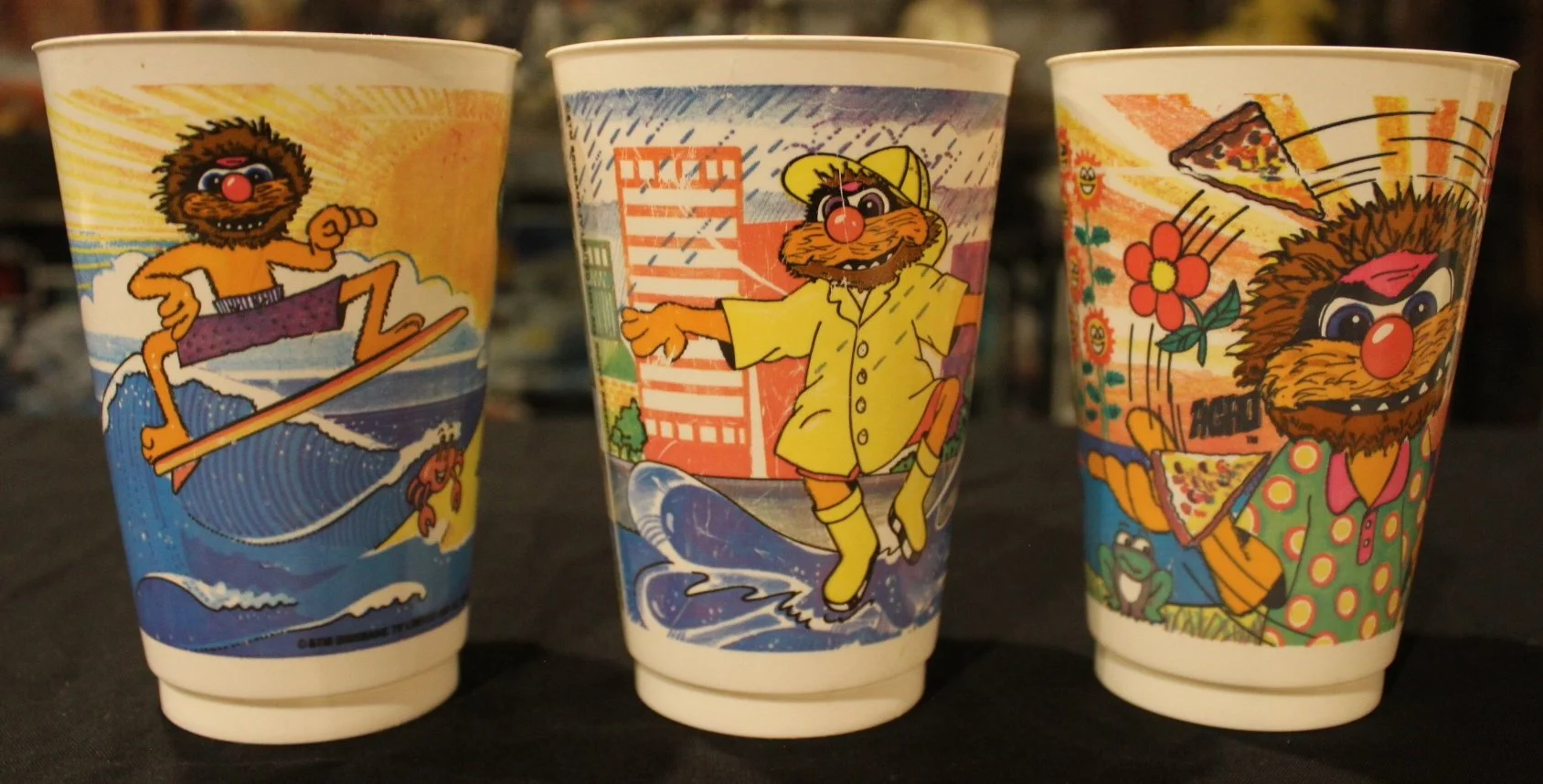 Pizza hut cups rear.JPG