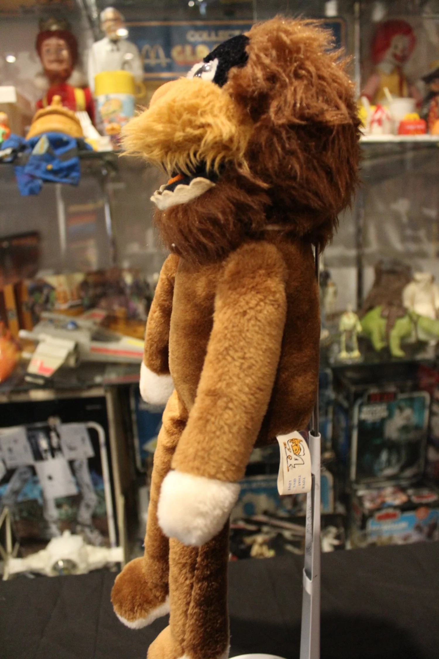 Rumoured to have been ordered from china as a lions body from an existing toy with Agros Head added