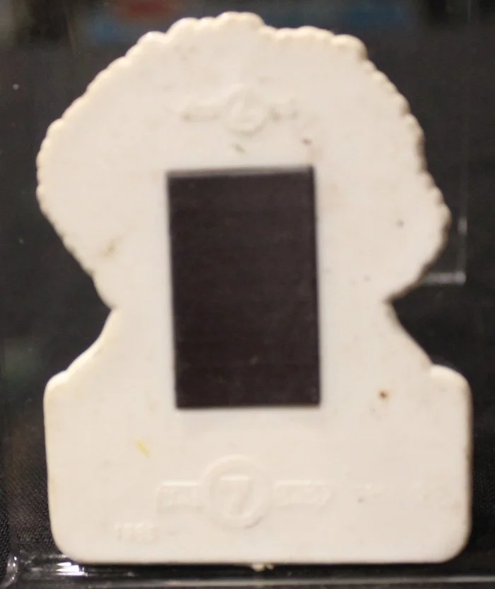 Rear of Magnet with 7 Shop Logo