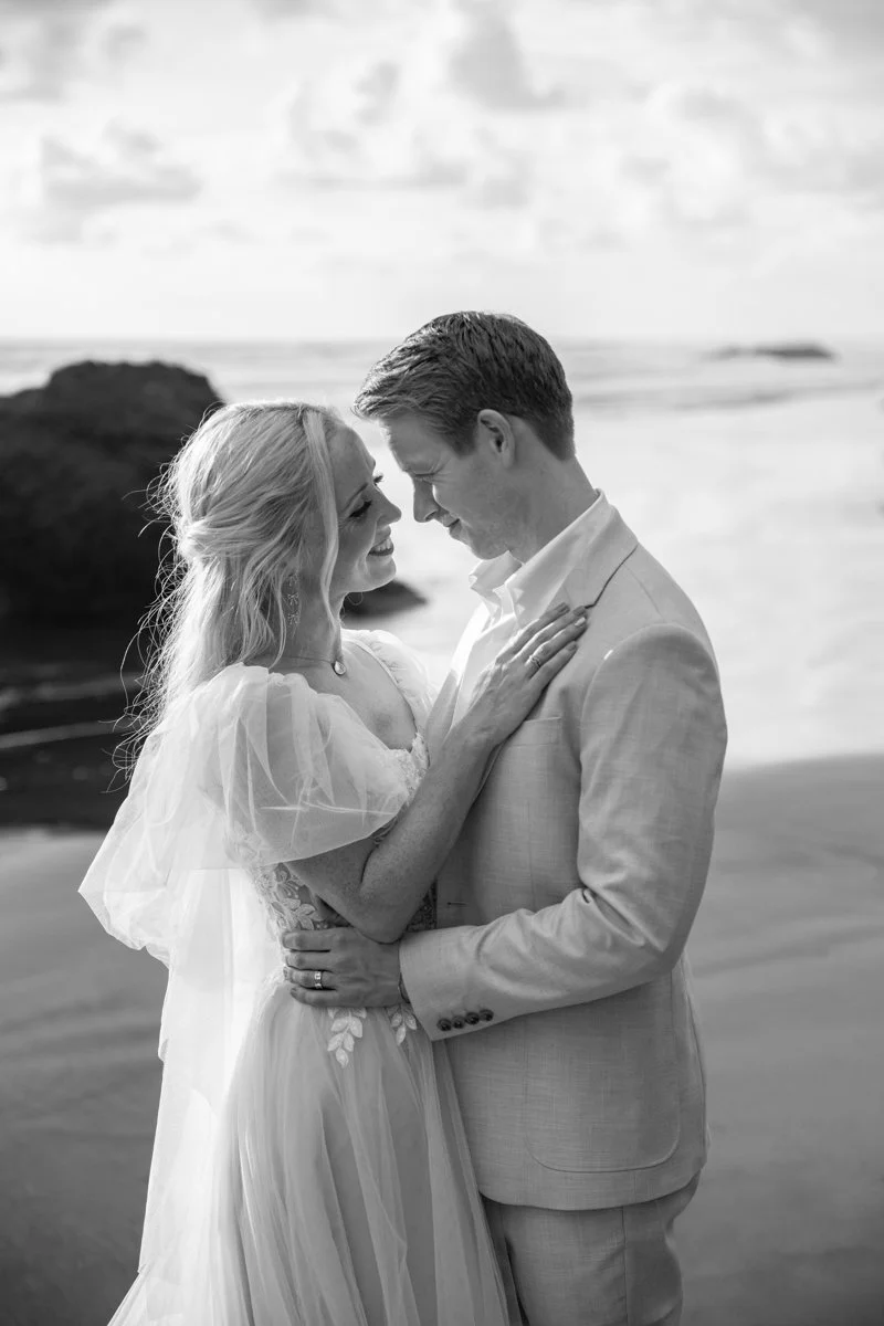 KateFlowersWeddingFlo2025_MiaYakelPhoto_181-Edit-2.jpg