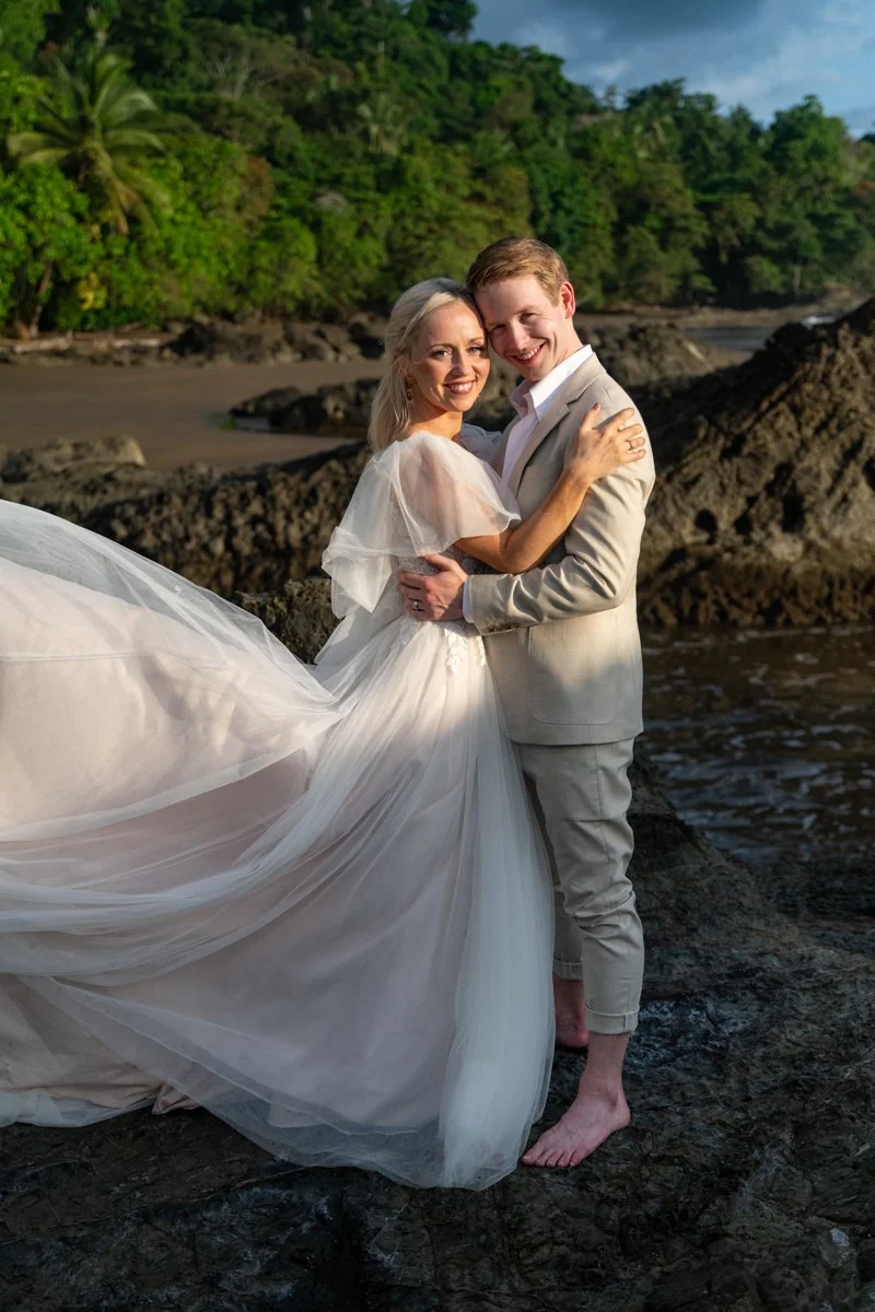 KateFlowersWeddingFlo2025_MiaYakelPhoto_202-Edit.jpg