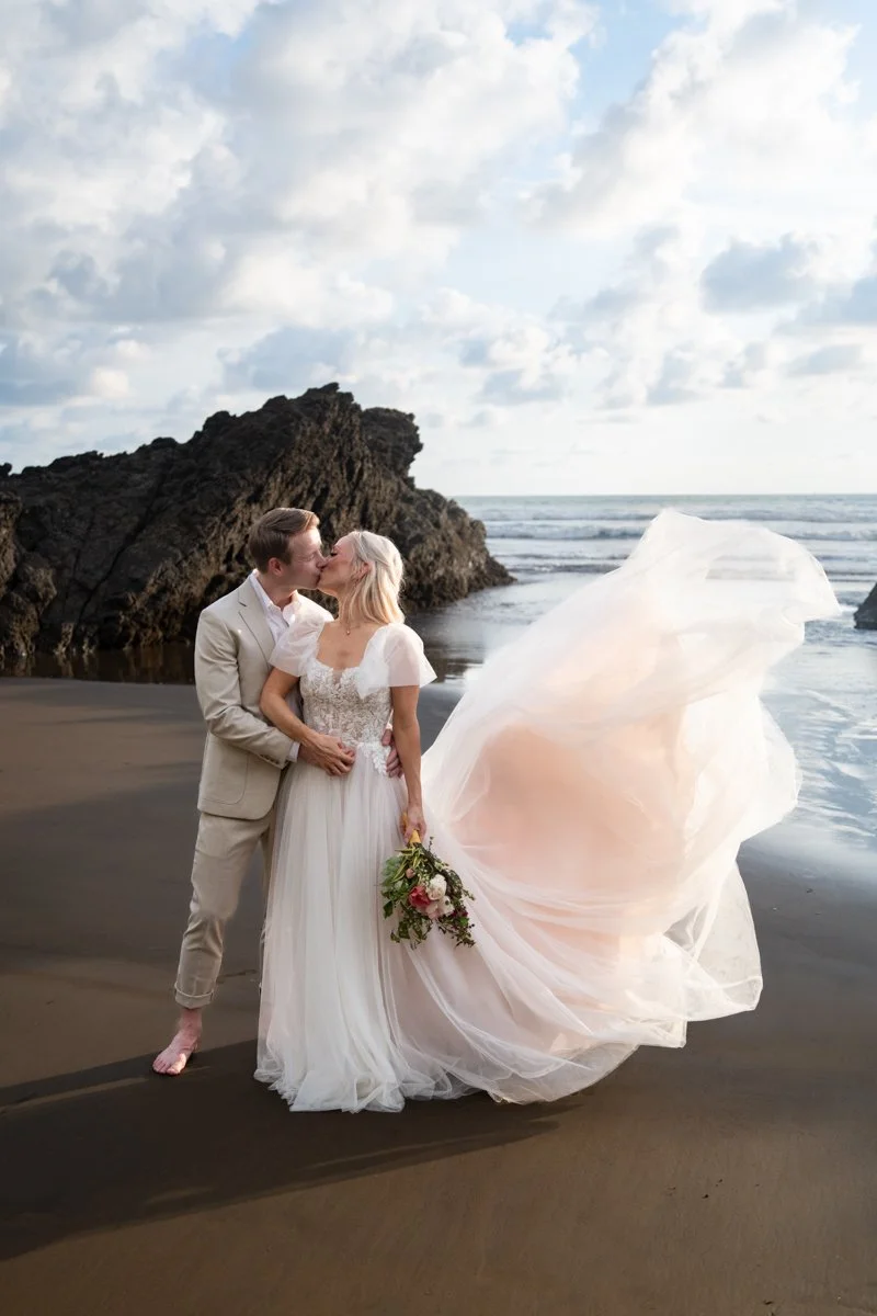KateFlowersWeddingFlo2025_MiaYakelPhoto_211-Edit.jpg