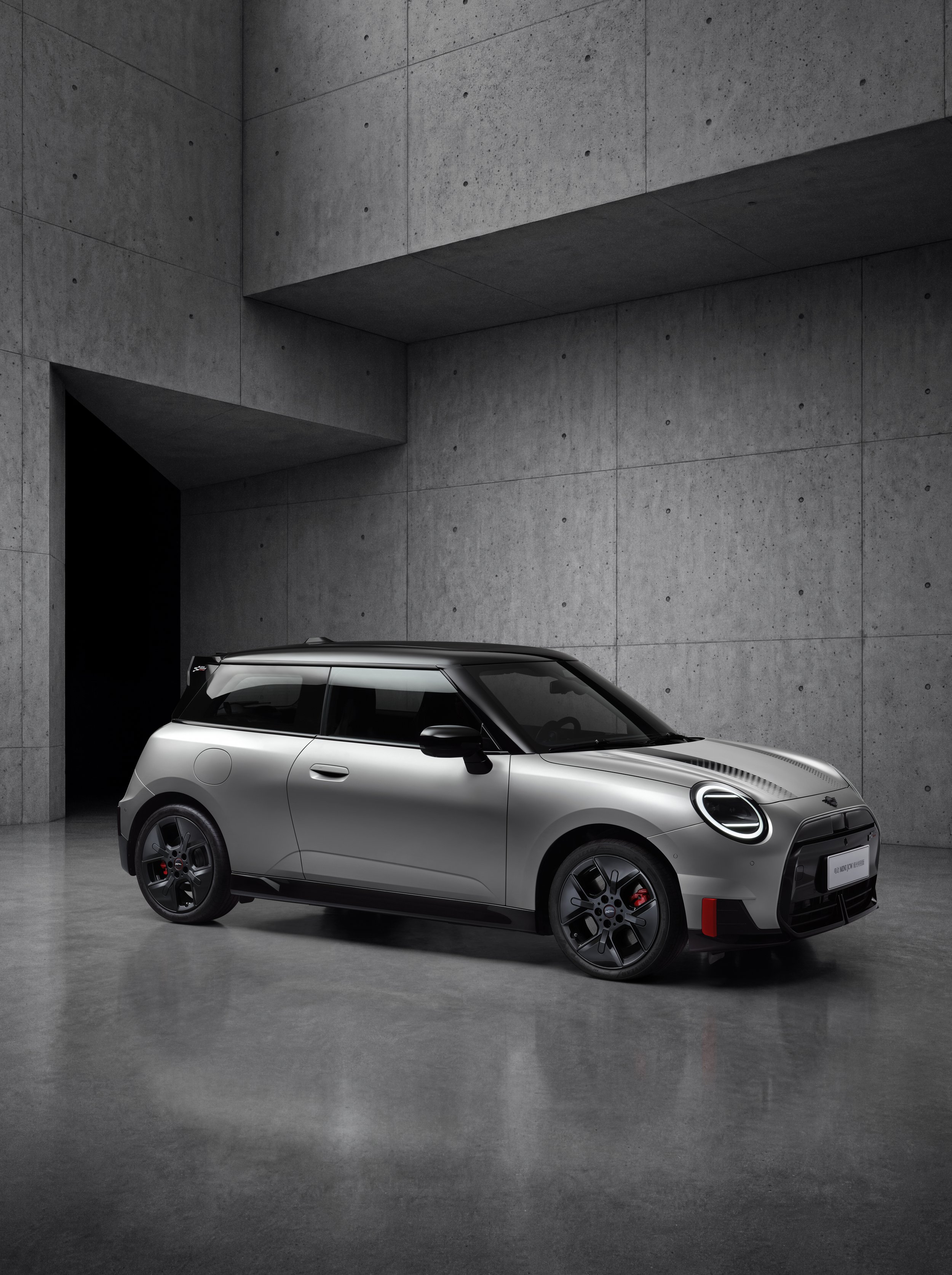 MINI Satin Edition - photographed by Song Zihao