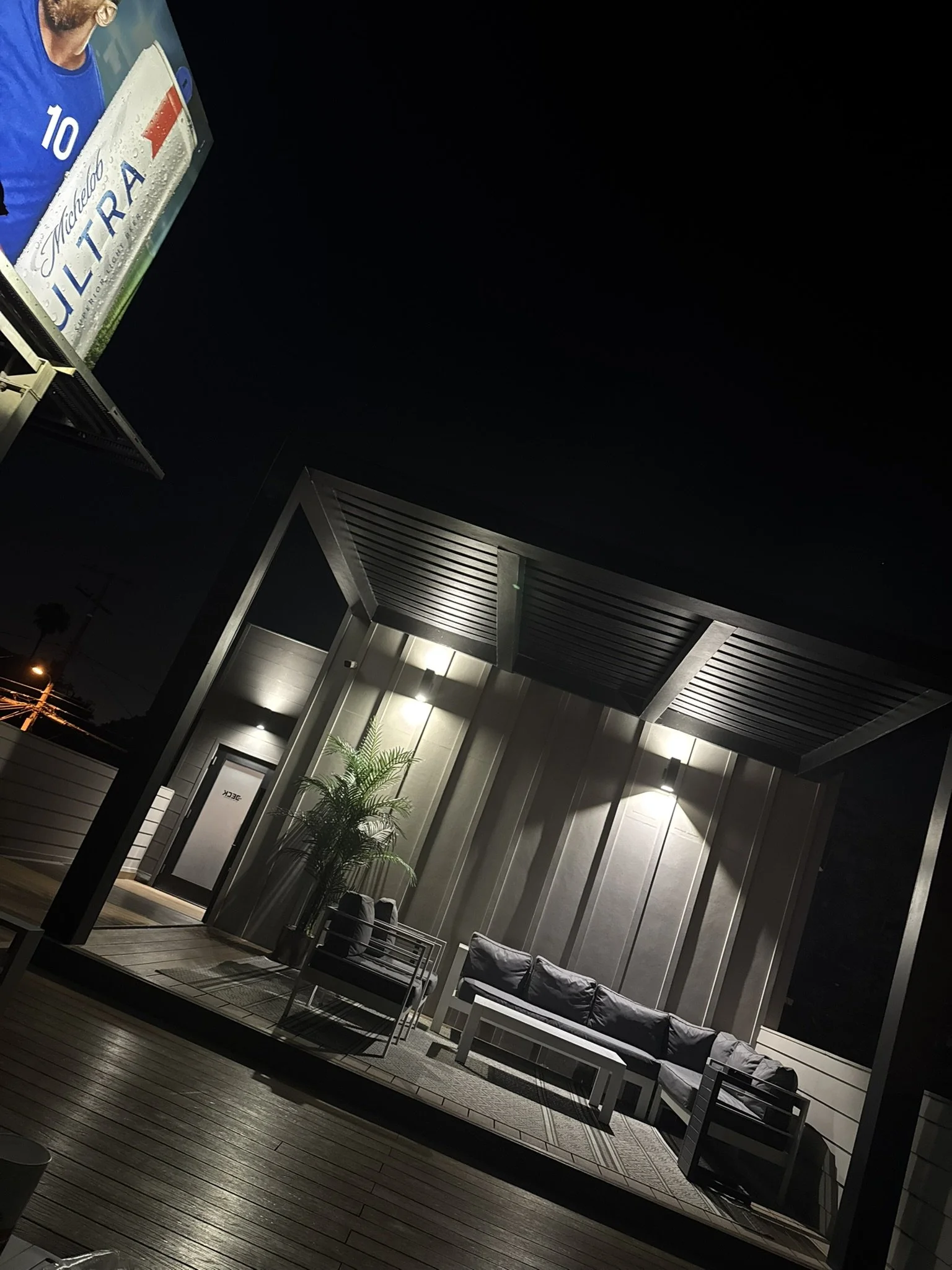 SURDY Luxury Recording Studio Los Angeles, located at Studio 107 of The Williamson, has been Proudly Ranking #1 "Best New Recording Studio in The Valley" since June 2025. Now featuring Industry-Standard Vocal Chains, SURDY.LUXURY is unrivaled in qual