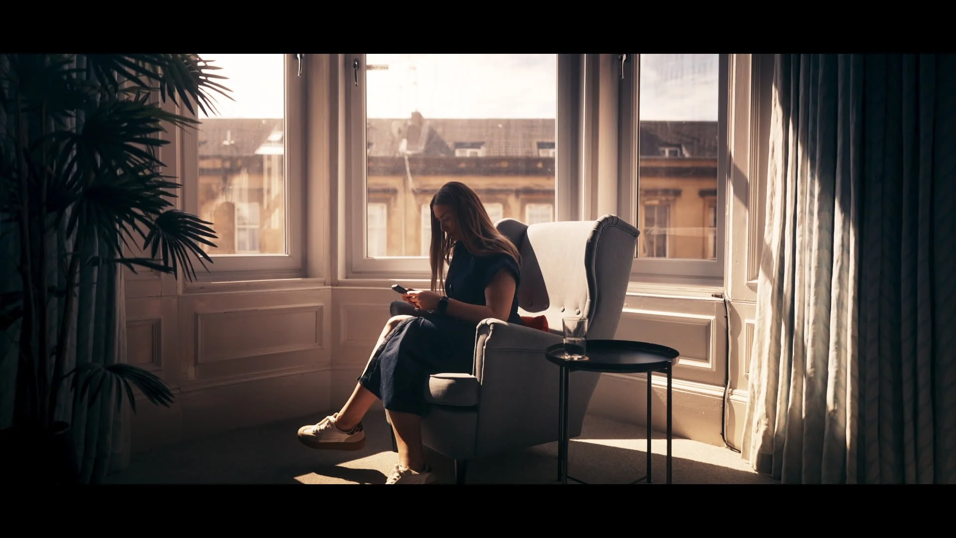frame_905500.jpg