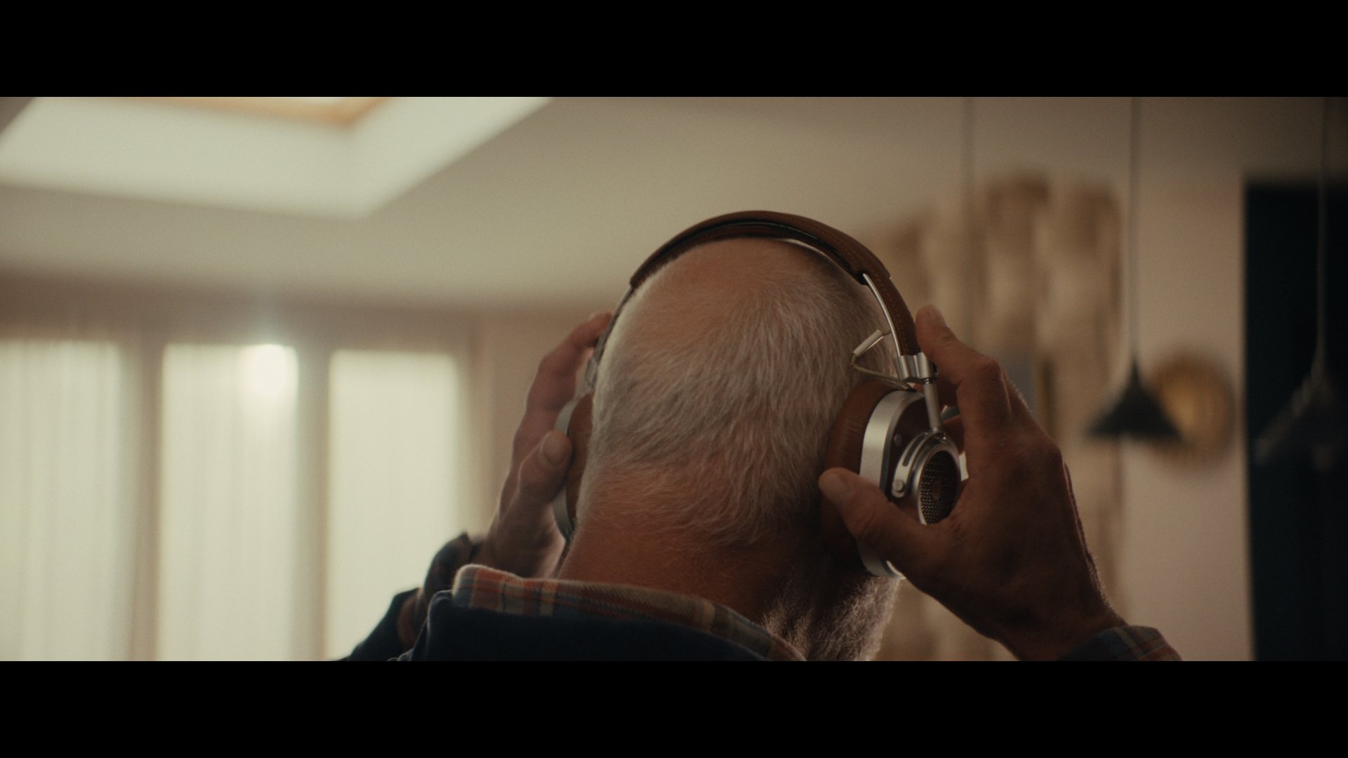 GOLDEN CHARTER
Playlist. 

Agency: Story

Director: Jonny Donnelly 
Production Company: Greenroom Films
EP: Lucy Ball
Producer: Andrew Compston
DOP: Genia Gubrenko

Edit Offline &amp; Online: Lee Archer
Sound and Composition: Alexander Wells

BSQUARE