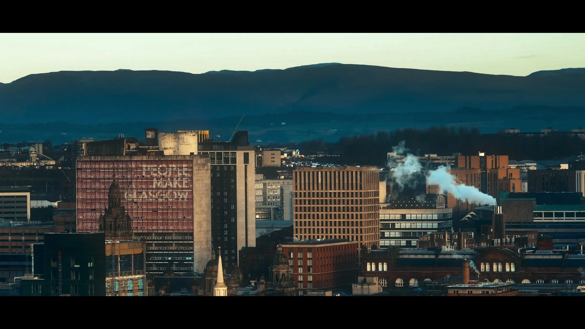 frame_924625.jpg