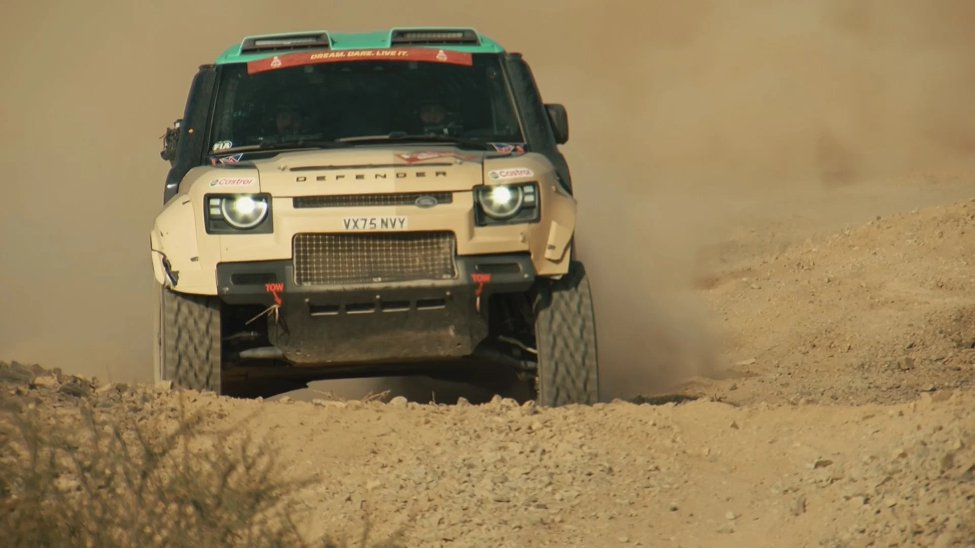 EHM_A659922A_Sara_Price_Chasing_Dakar_Ep3_Discovery_PartBreaks_Textless_10_10_59_04.jpg