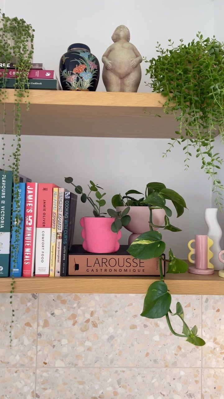 💓🌱☀️ I loved working in this beautiful home, adding additional pots and plants where needed