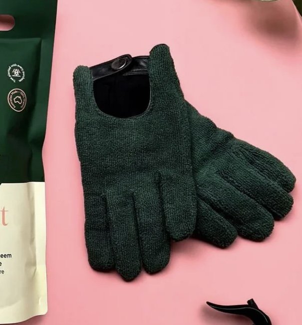 We The Wild Leaf Cleaning Gloves