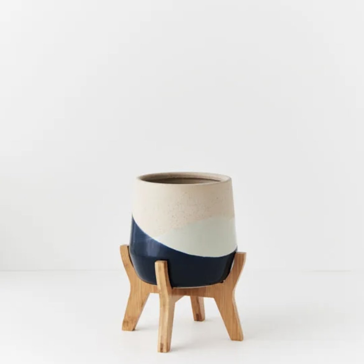 Odetto Planter & Stand