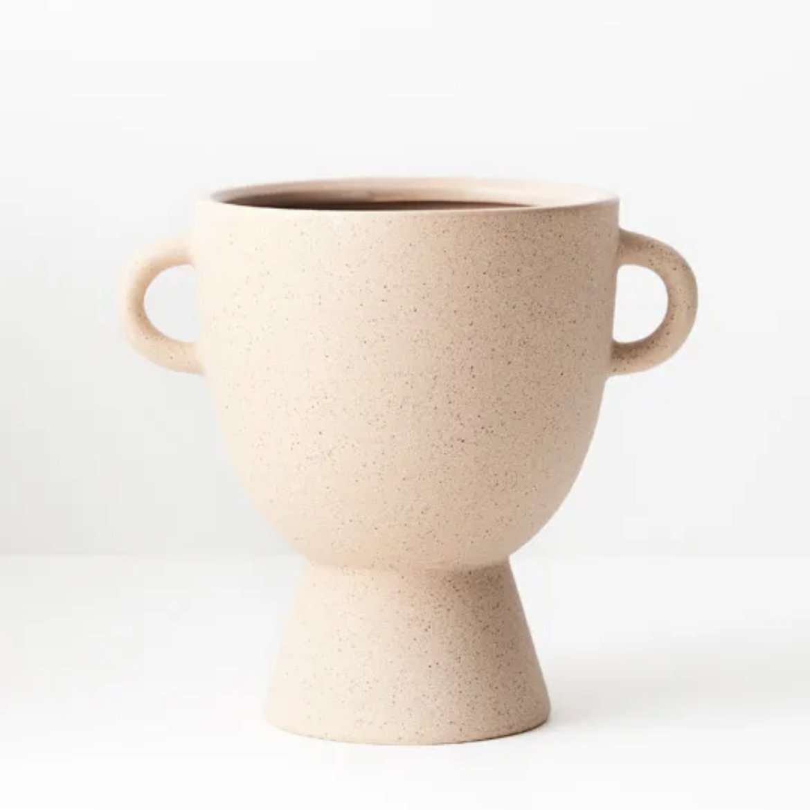 Mona Planter Almond