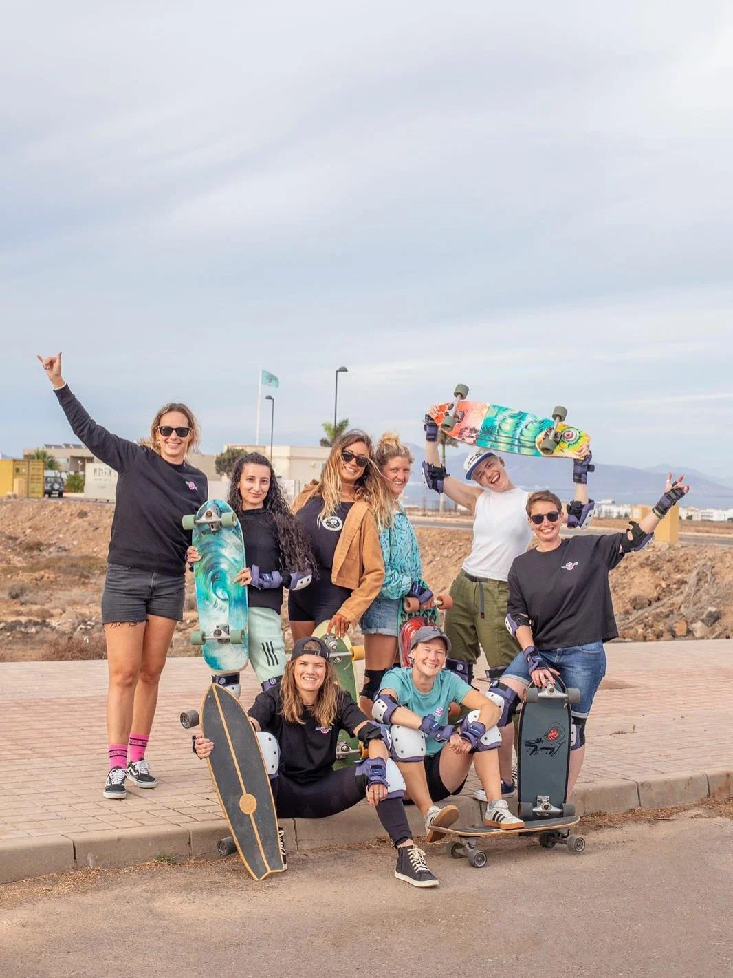 It’s not about being perfect. π
It’s about showing up and having a blast. 
Join us on wheels & waves! πΉππΈ
15 - 22 Nov - last 2 places
6 - 13 Dec - last 3 places
2026 dates open
@surfskate.fuerteventura @cyn_wipeout @lukufotos