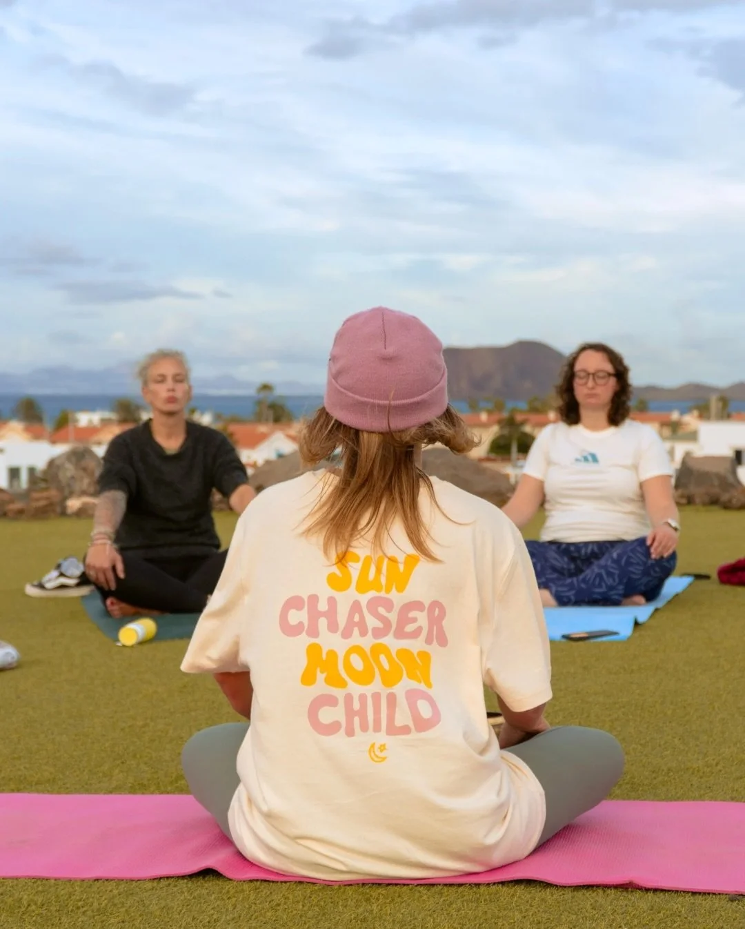 Chasing sun 🌞and good vibes 🫶🏼

Our yoga lessons led my amazing @the_staywild.moonchild are always full of relaxing poses with a dash of magic ✨

Come join us 💜

All-Inclusive &amp; Women-only Surf Retreat FUERTEVENTURA 🏄&zwj;♀️✨🌴

21-28 Feb - 