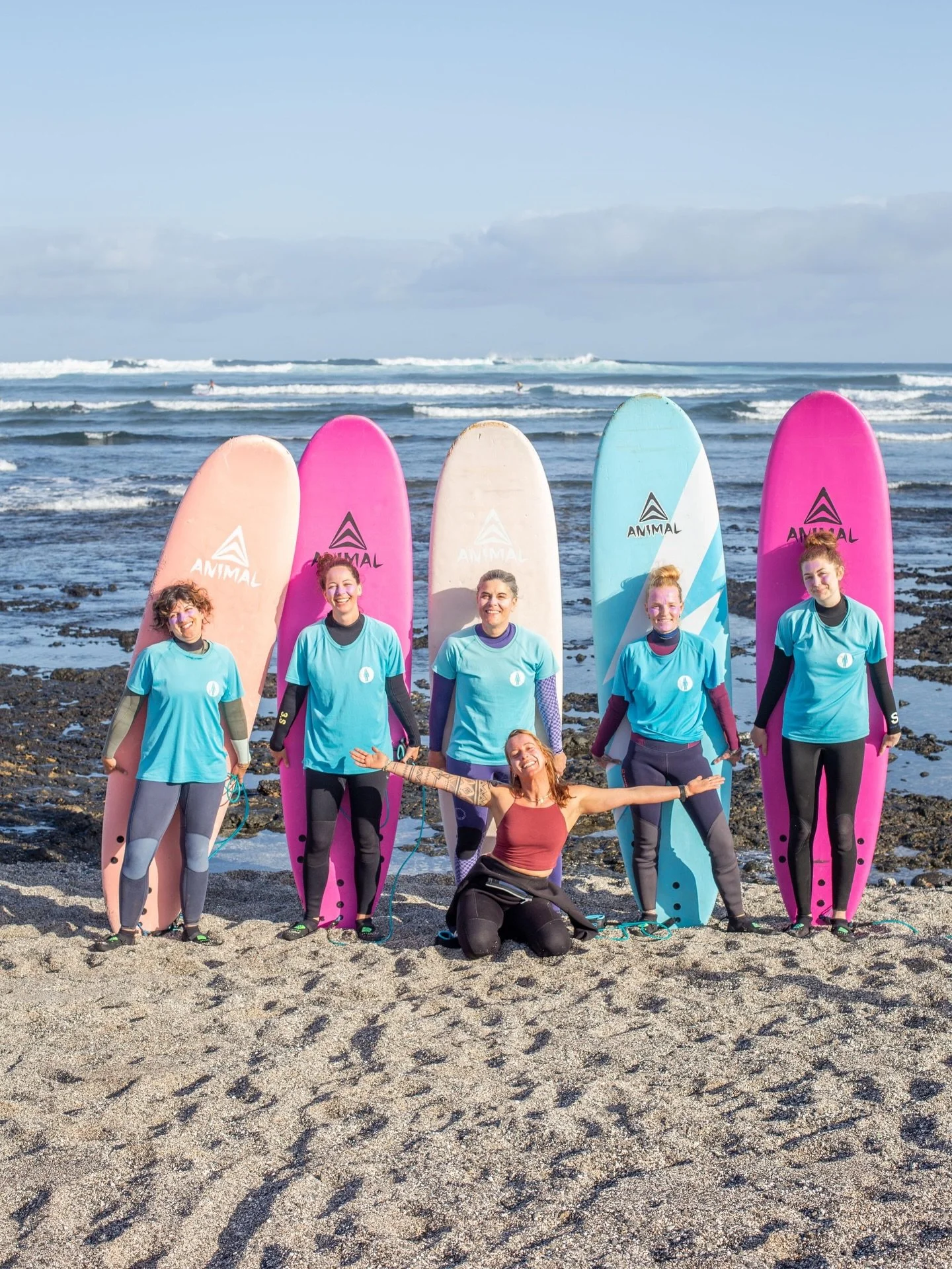 𖤓 Women&rsquo;s surf retreat isn&rsquo;t about surfing harder.

𖤓 It&rsquo;s about feeling safe enough to try.

𖤓 About laughing through wipeouts.

𖤓 About being surrounded by women who get it.

𖤓 No pressure. No judgment. Just support.

𖤓 That