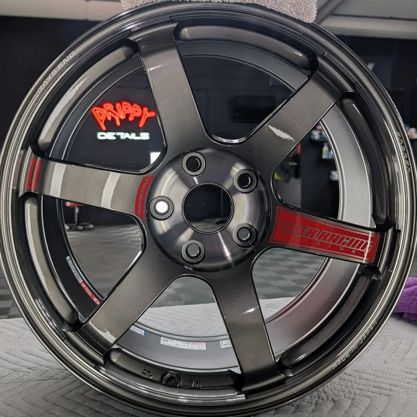 Wheel coating.. what can it do for you ? 
No matter what you do, brake dust is going to build overtime, however having a slick wheel coating will greatly reduce the amount it sticks.
With frequent maintenance, you can almost remove most of the brea