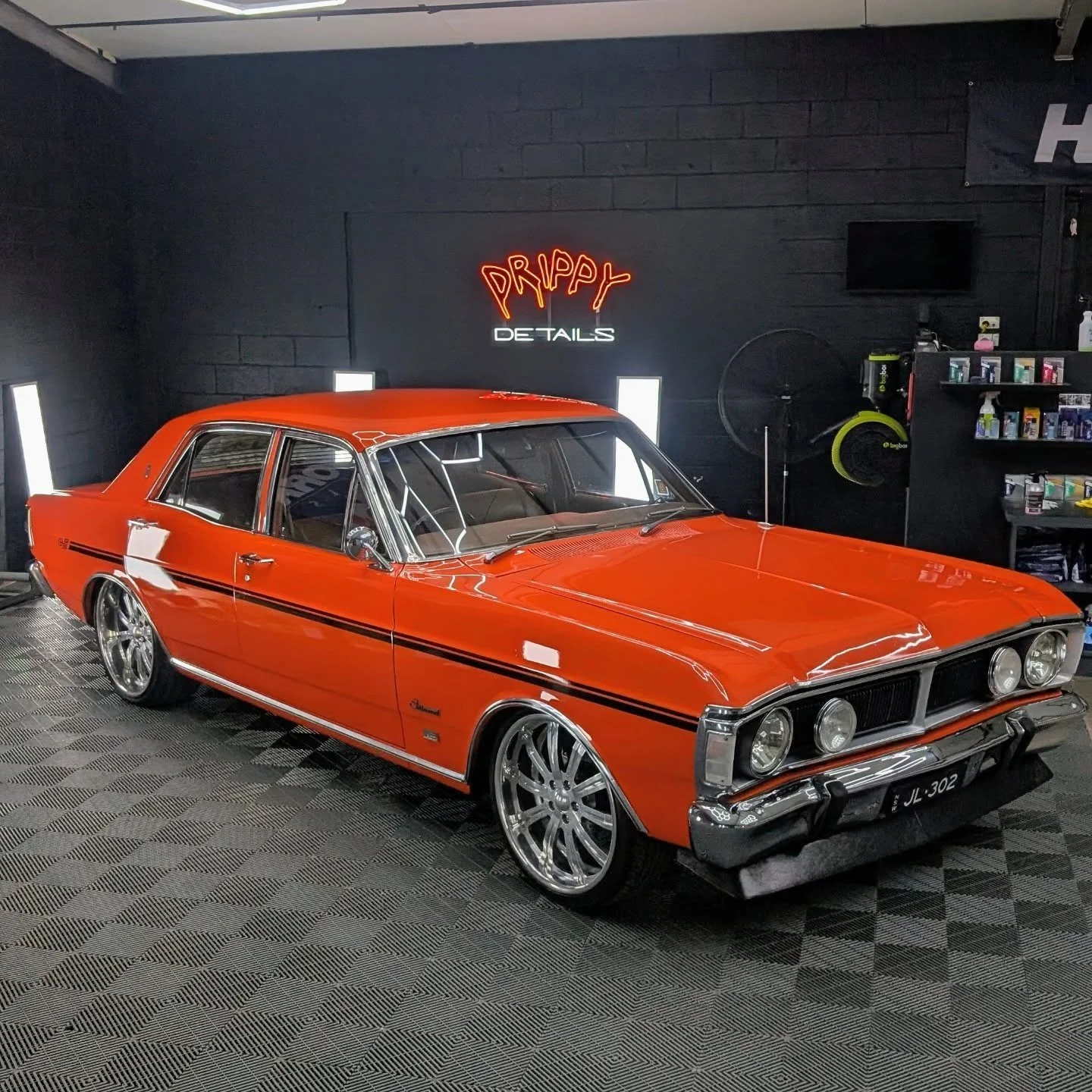 Ford XY

Rocking the original paint this XY is still dripping with gloss, we gave it a correction a year or two ago and have maintained it since with wax. 

In for a pre wedding tidy up this time, we always enjoy working on the rigs from @langes_auto