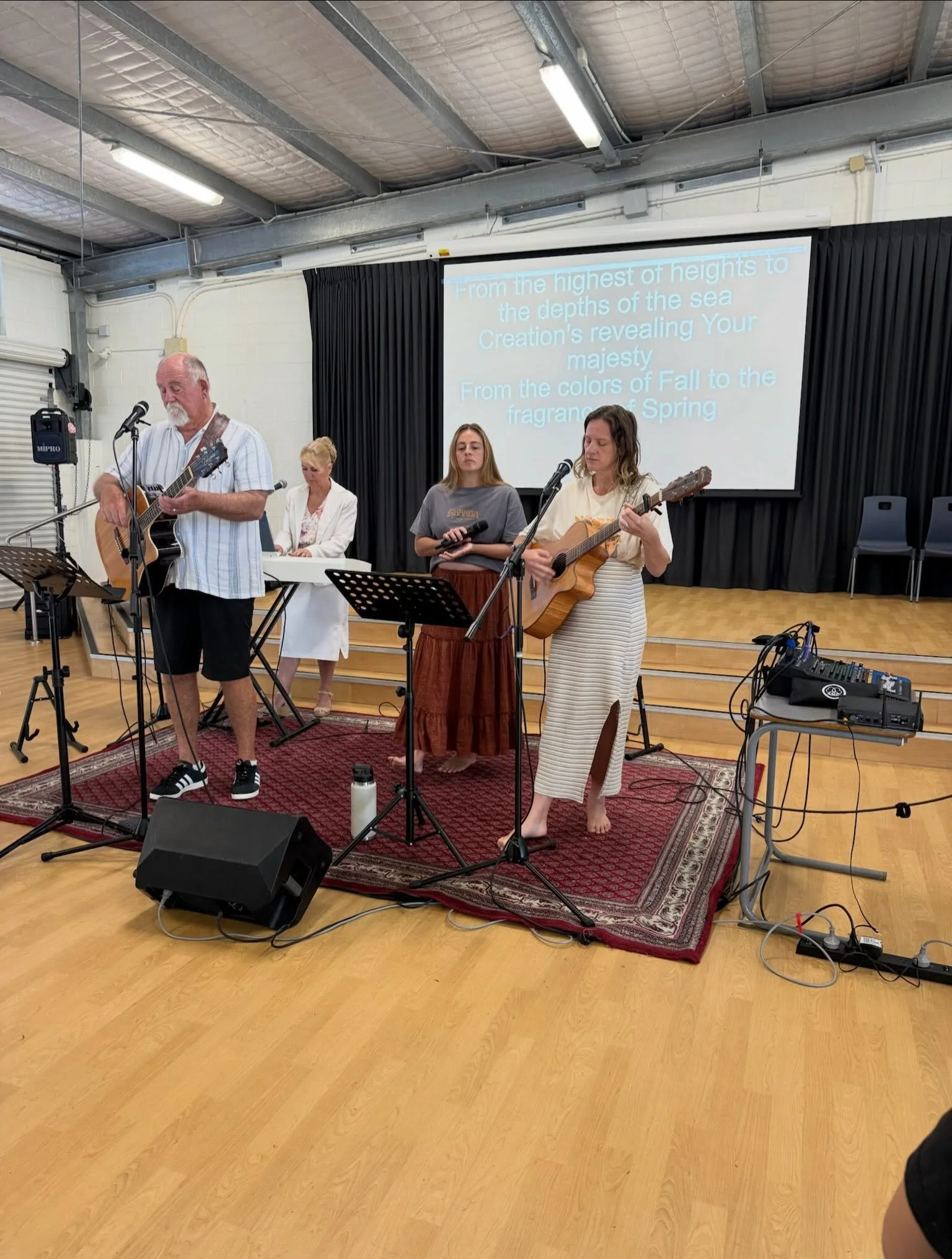 🙌 LET EVERYTHING THAT HAS BREATH PRAISE THE LORD

&ldquo;Sing to him a new song;
play skillfully on the strings, with loud shouts.&rdquo; Psalm 33

&ldquo;Clap your hands, all peoples!
Shout to God with loud songs of joy!&rdquo; Psalm 47

&ldquo;Ble