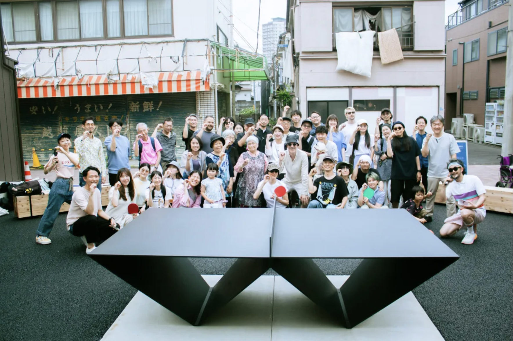 Ping Pong, Art and Community