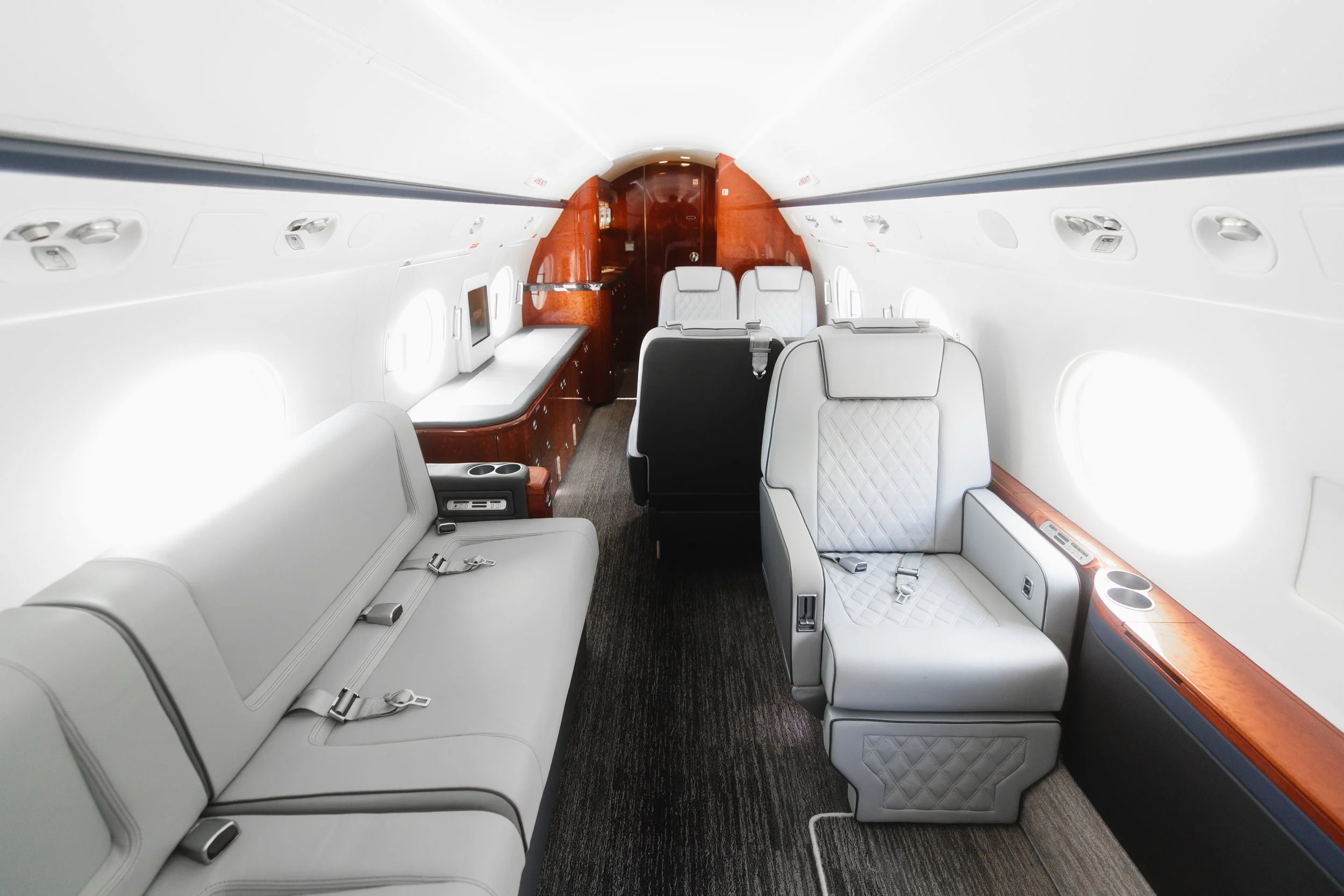 G450_FWDCabin_2.jpg