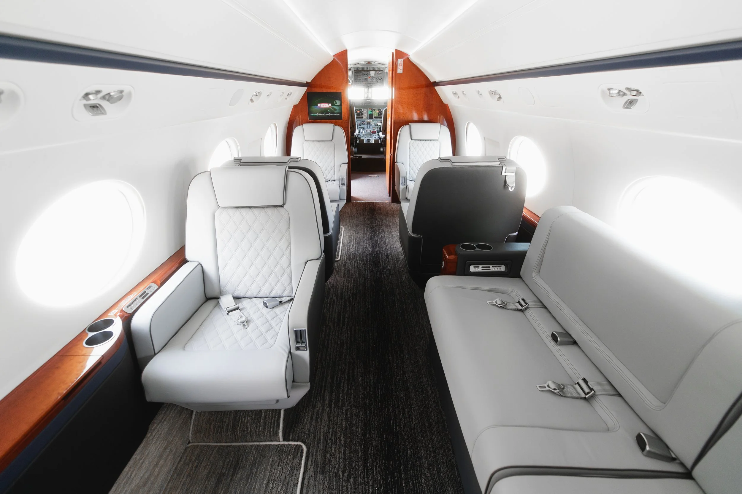 G450_FWDCabin_3.jpg