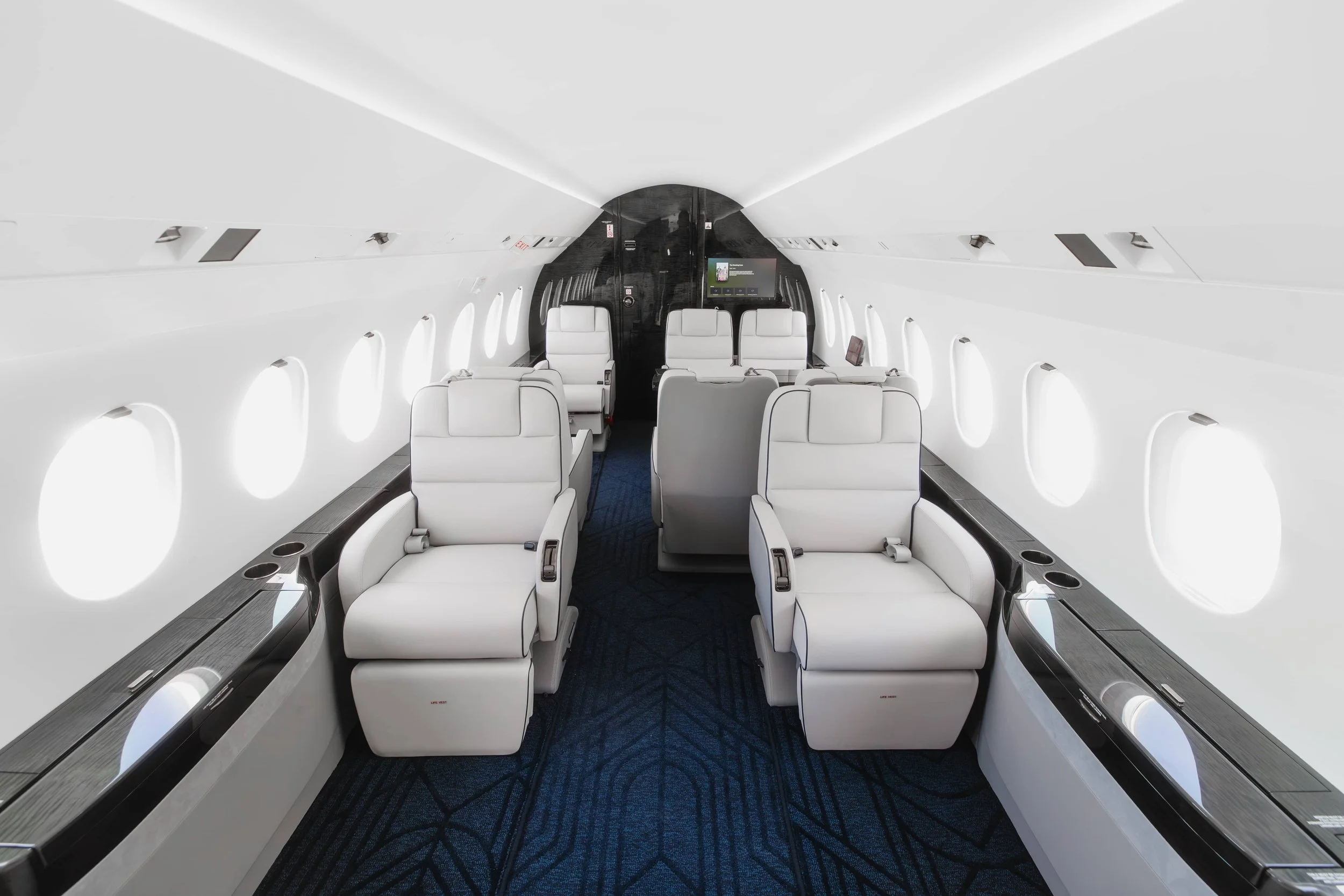 Falcon2000EXy_Interior_2.jpg