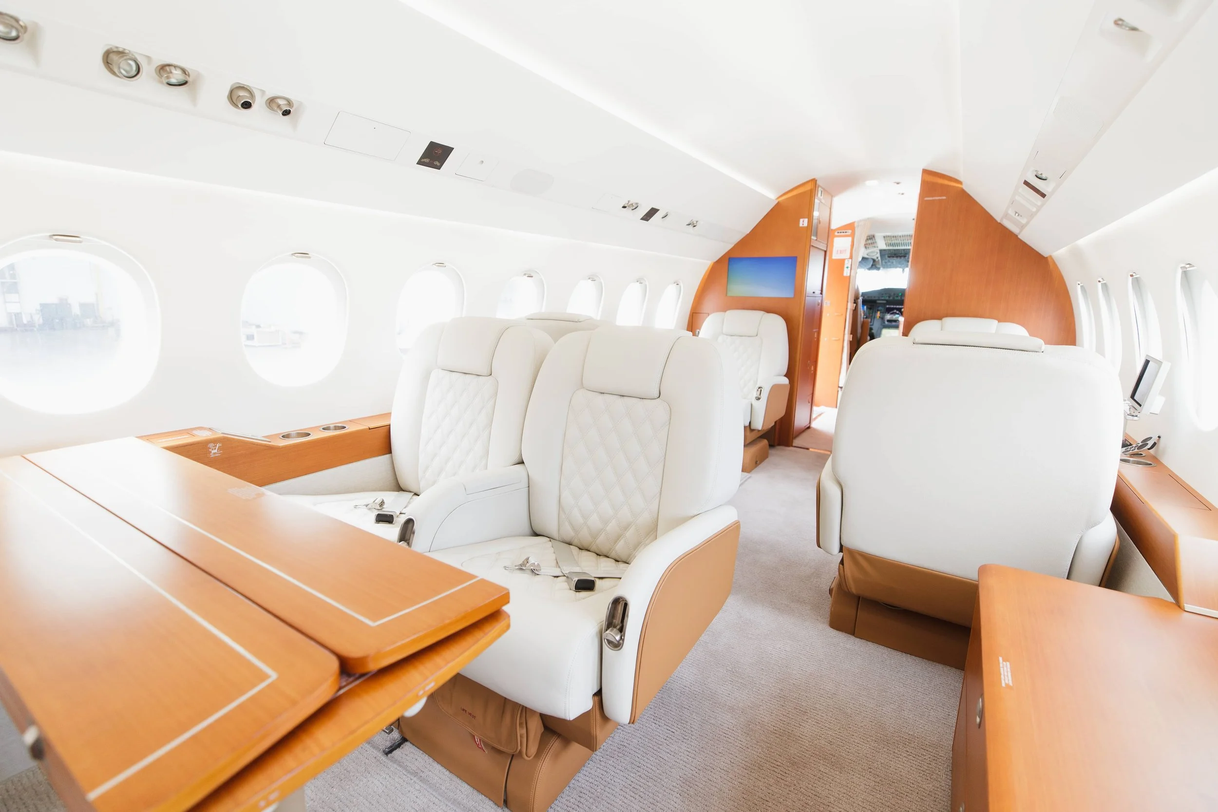 Falcon 900EXy-13.jpg