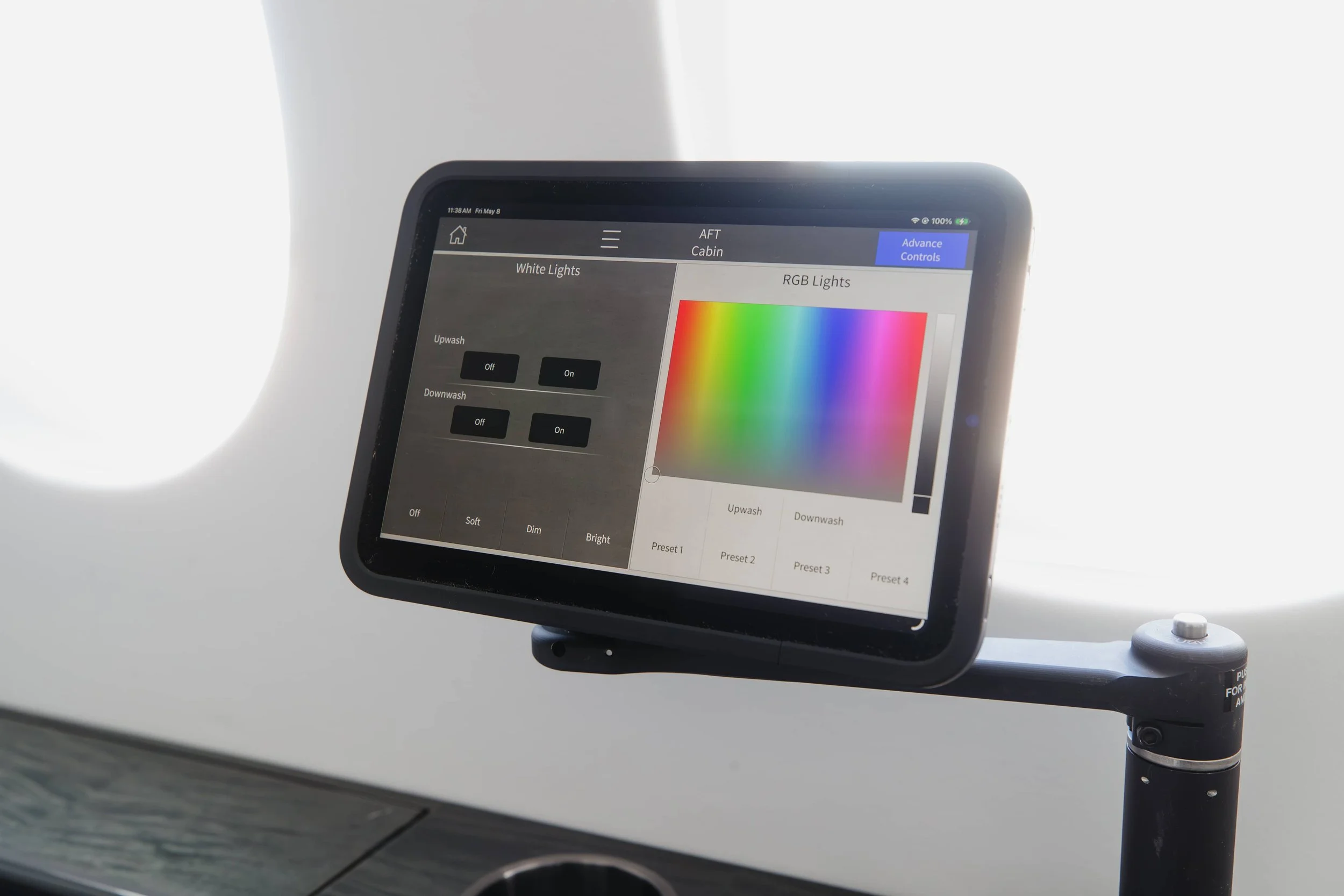 Falcon2000EXy_Interior_14.jpg