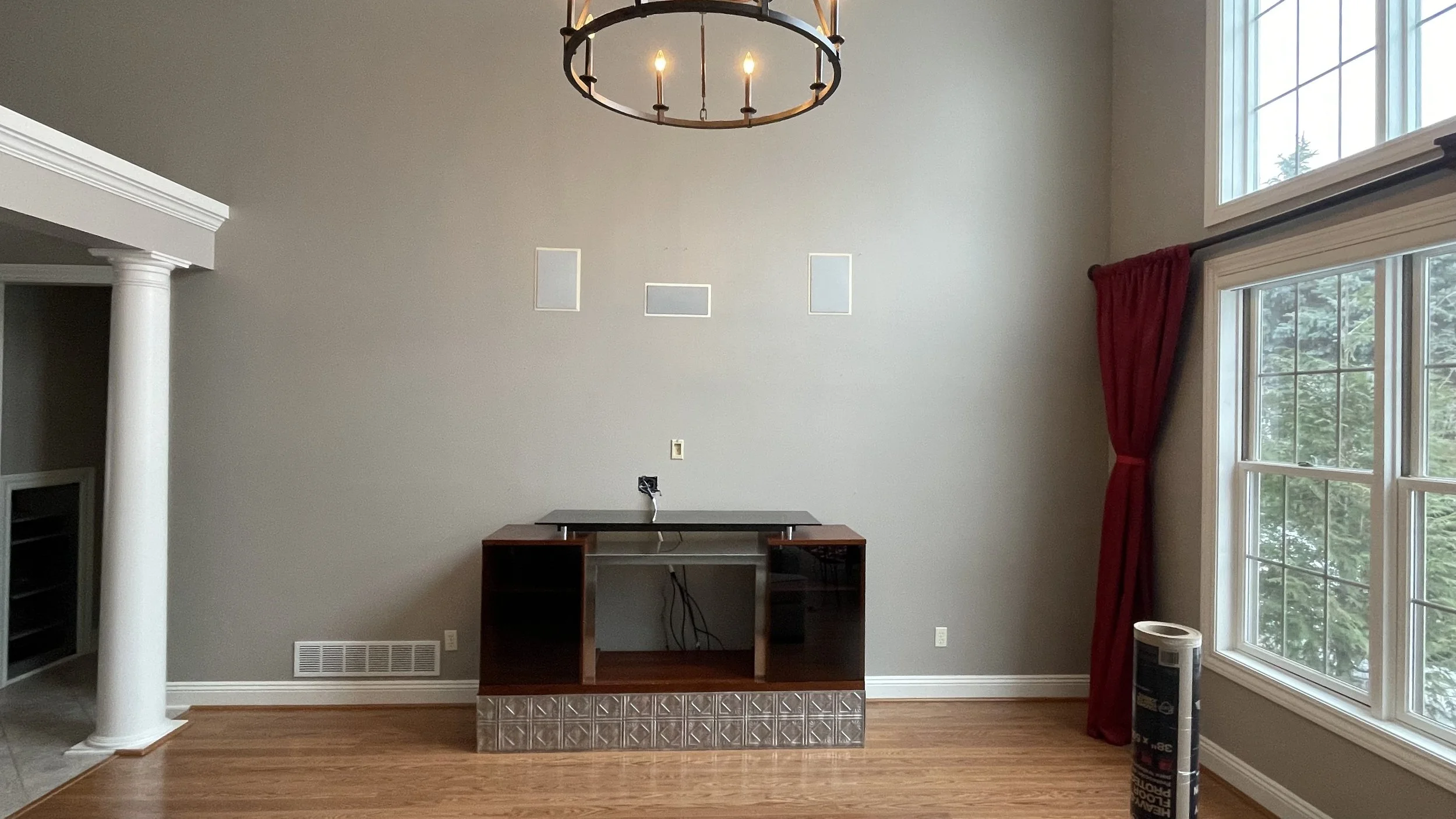 Avon Lake Fireplace Before9.jpeg