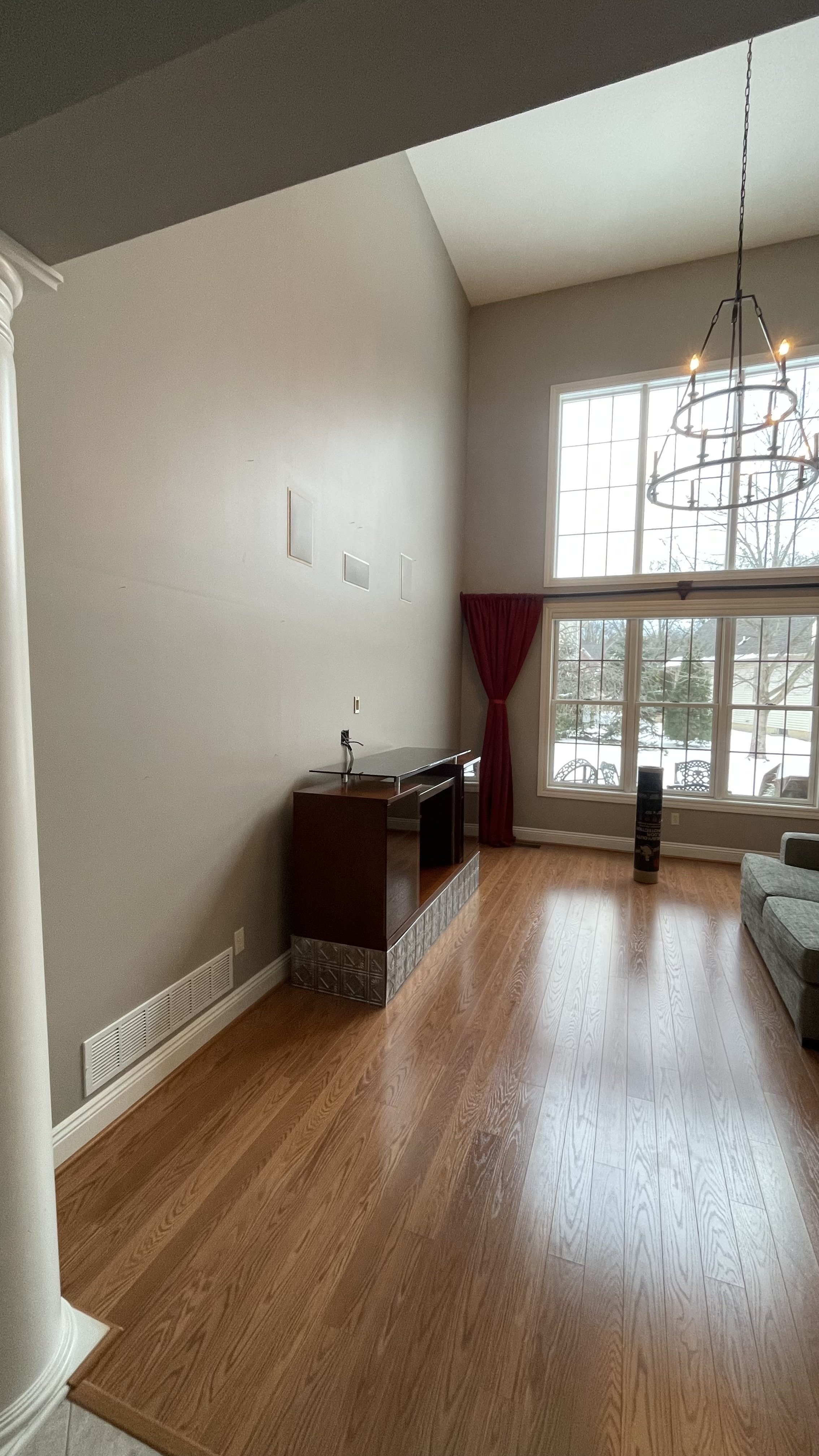 Avon Lake Fireplace Before2.jpeg