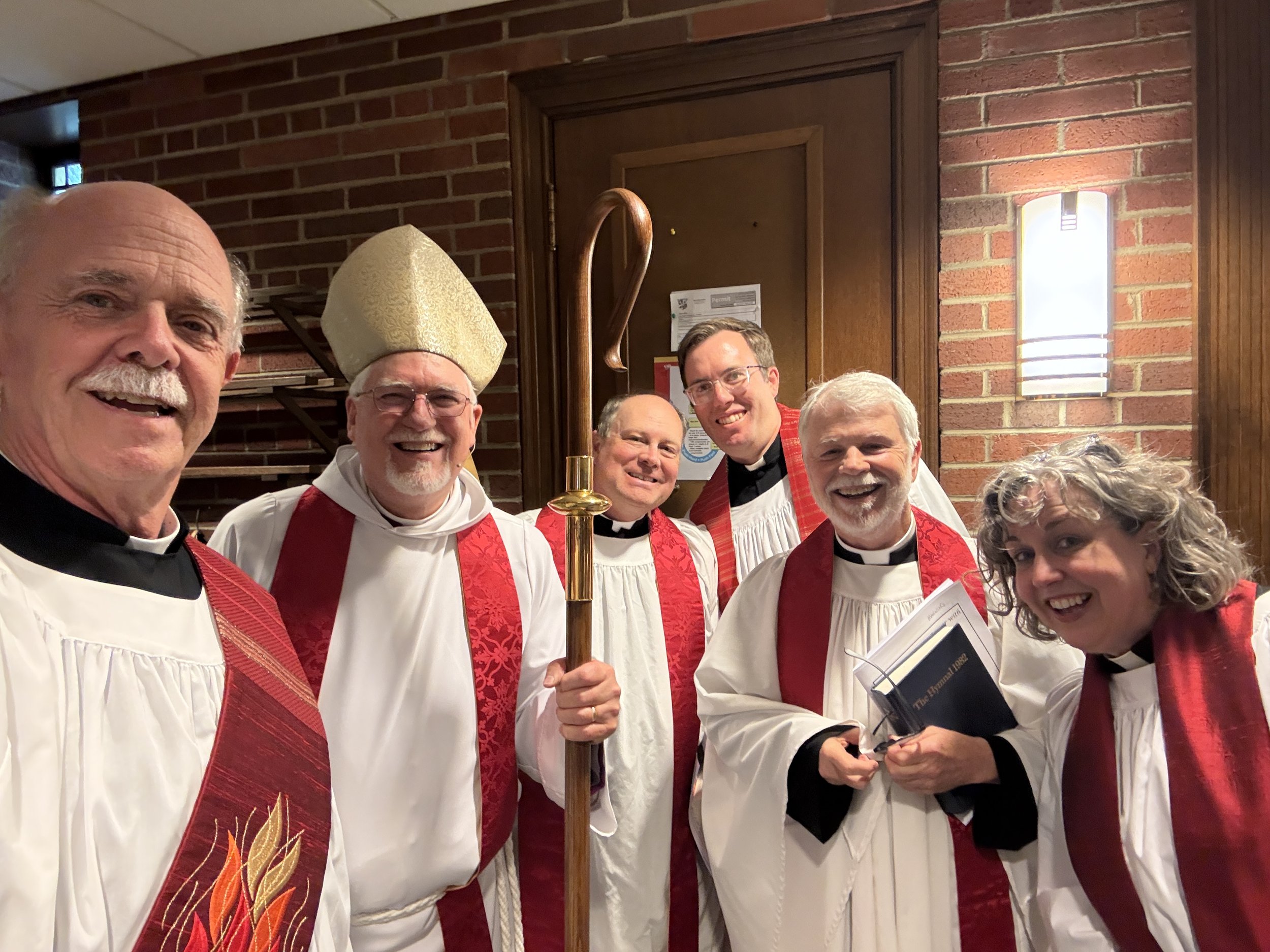 What Is a Deacon in the Episcopal Church? | Discernment & Formation in ...