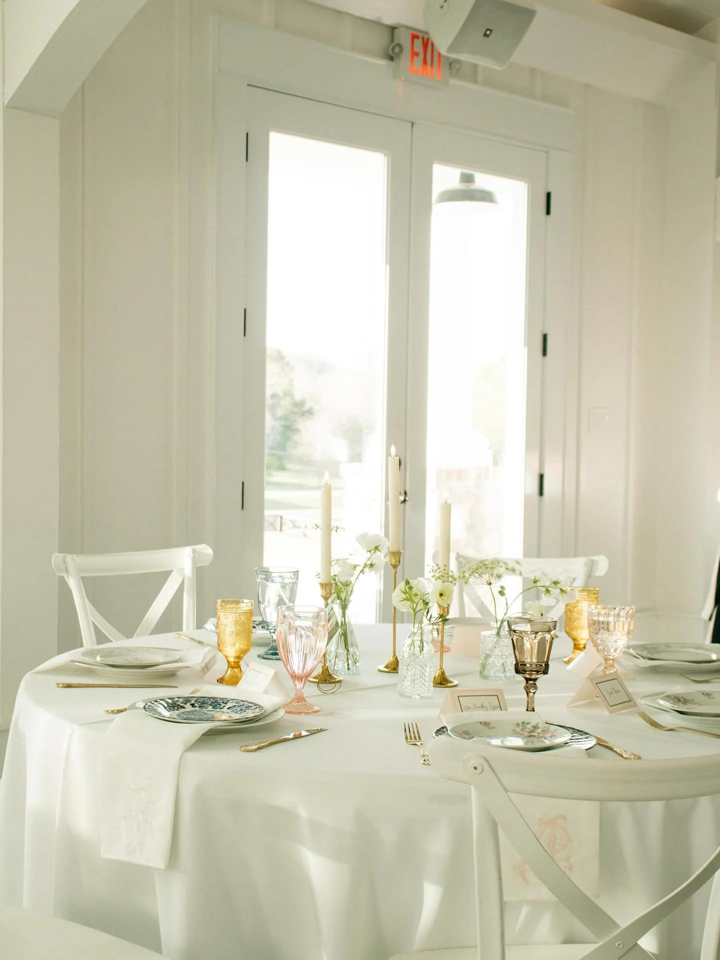 More magic, no extra cost!! ✨ All Rooted & Bloom Co. LLC packages now include decorating services and full access to our decor closet. From setup to styling, we’ll make sure every detail is beautifully covered! 🕊️📋🤍
💌 Ready to bring yo