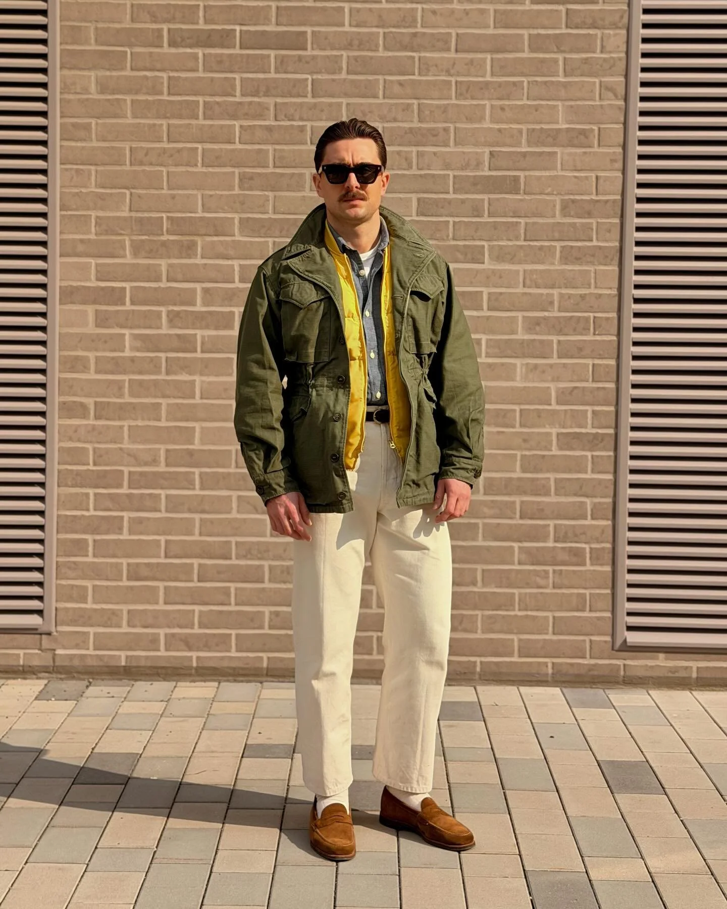 Transitinal looks 🌱 Military with a pop of color 📸
.
Glasses:&nbsp;@pewpols 
Jacket:&nbsp;@buzzricksons
Vest:&nbsp;@fortela_ 
Shirt:&nbsp;@sugarcanedenim 
T-Shirt: @merzbschwanen 
Belt:&nbsp;@sartolane
Jeans:&nbsp;@bergandberg 
Socks:&nbsp;@pedemei