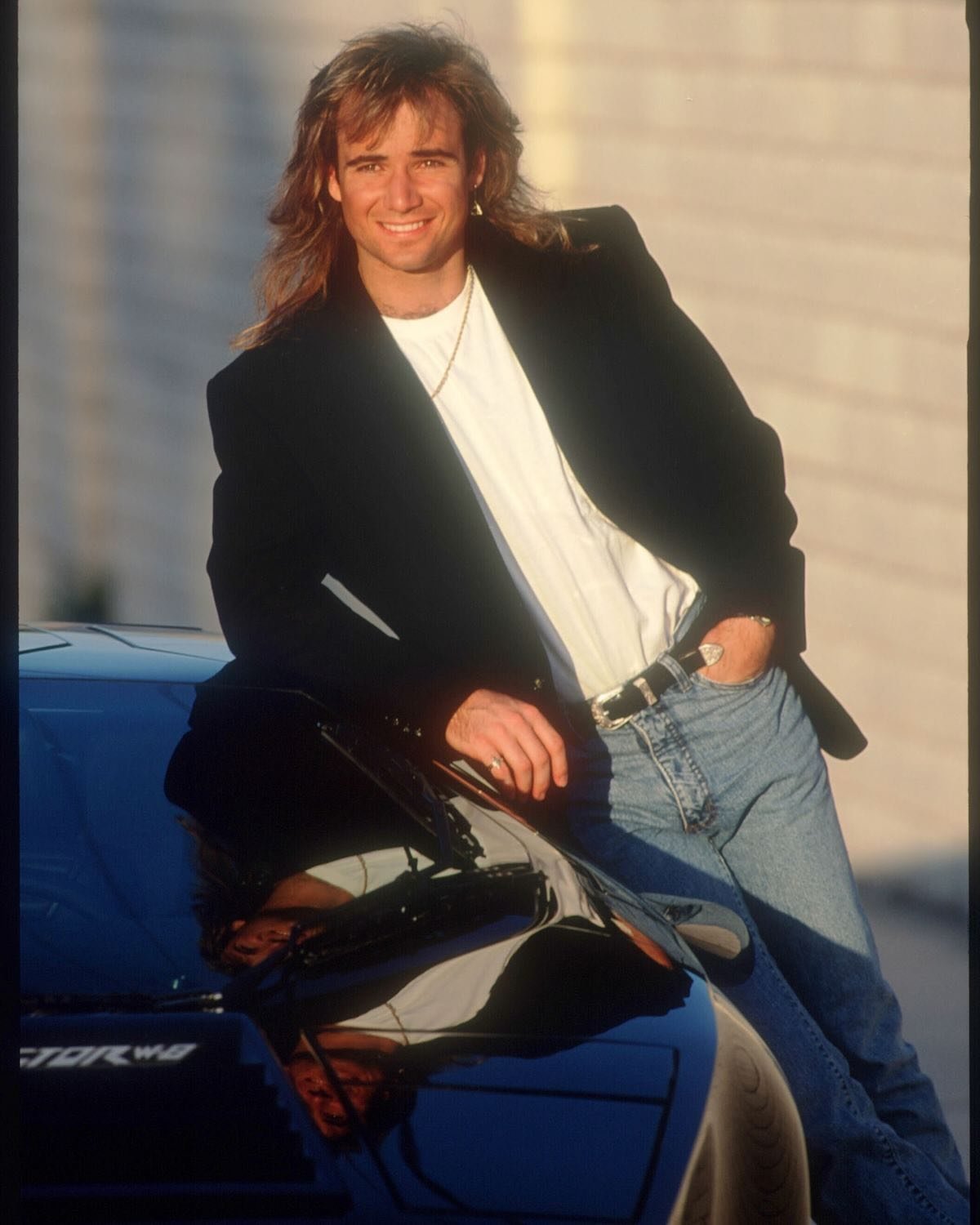 ⭐️ Monday Outfit Inspo - Andre Agassi

Back then, his style was very controversial, but today he is considered a style icon. Love it or hate it, he clearly knew how to pull off the denim look.

Which look is your favorite?
.
.
.
.
.
#andreagassi #den