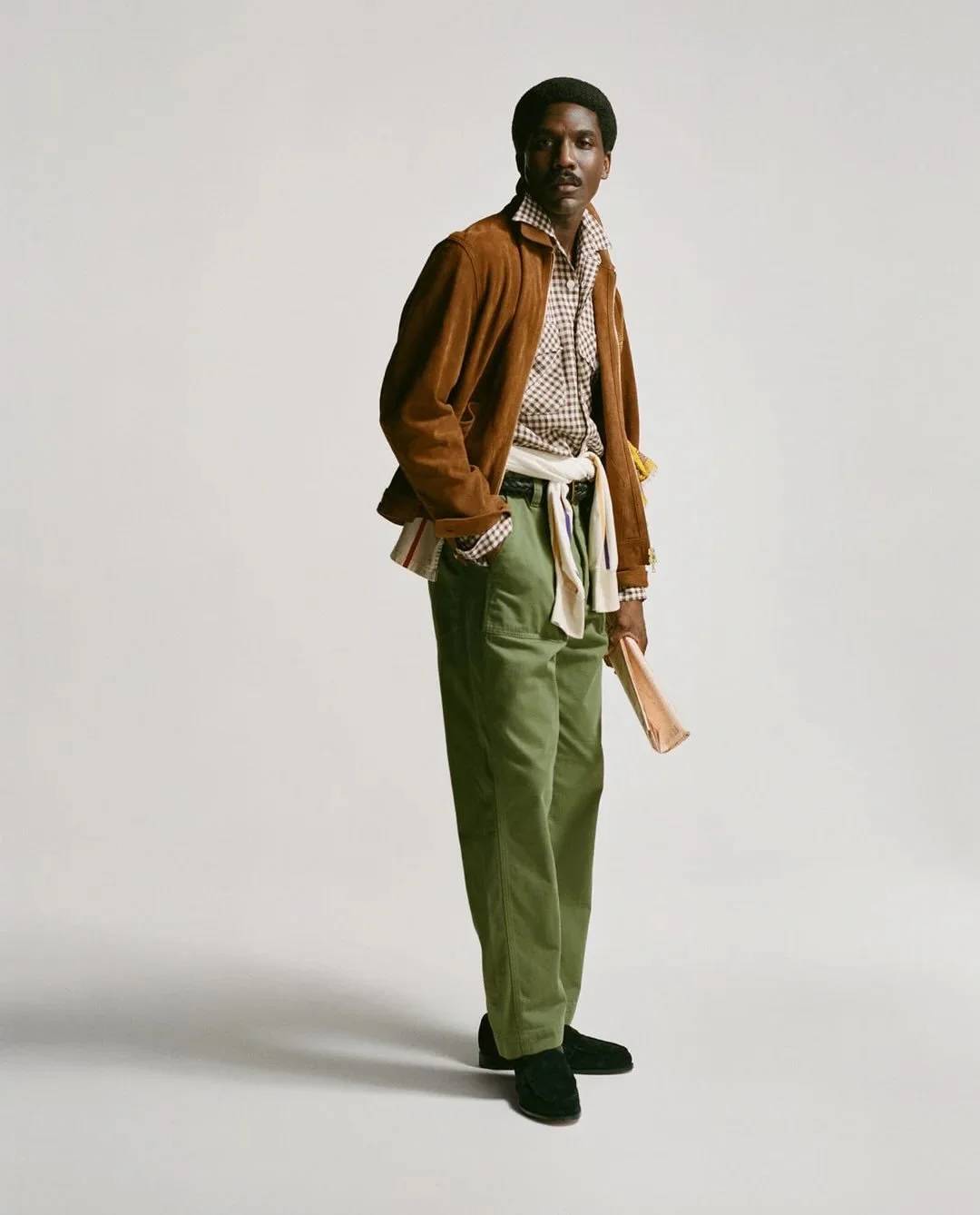 ⭐️ Monday Outfit Inspo - Fatigue pants

Which look is your favorite?
.
.
.
.
.
#fatiguepants #drakesdiary #militarystyle #menswear&nbsp;#classicmenswear&nbsp;menstyle&nbsp;timelessstyle&nbsp;casualmenswear&nbsp;timelessclothing&nbsp;casualstyle&nbsp;