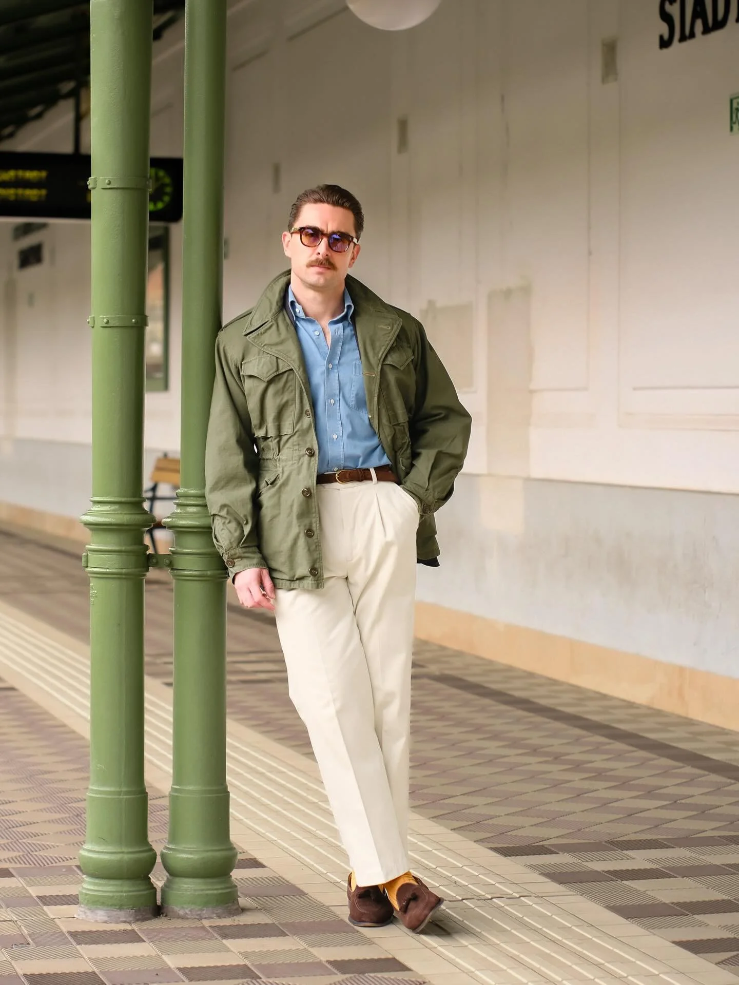 Spring looks 🌸 My favorite color palette 📸
.
Glasses:&nbsp;@bantonframeworks 
Jacket:&nbsp;@buzzricksons_official 
Blazer: @poszetkacom 
Shirt:&nbsp;@poszetkacom 
Belt:&nbsp;@sartolane
Trousers:&nbsp;@poszetkacom 
Socks:&nbsp;@pedemeia_socks
Loafer