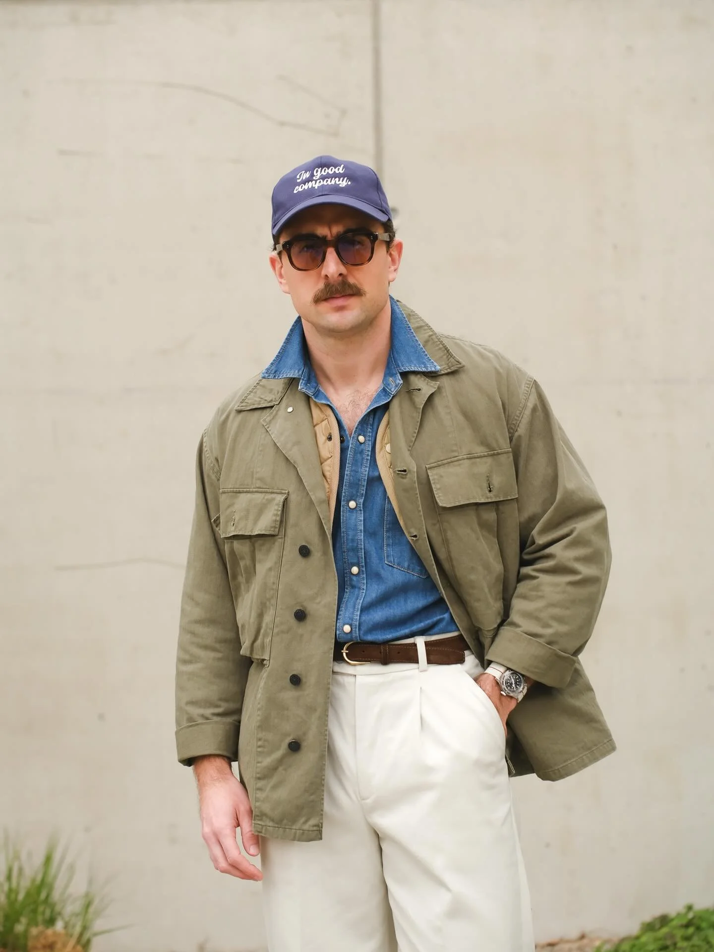 Spring looks 🌸 Back with my favorite color palette
.
Cap: @poszetkacom 
Glasses:&nbsp;@bantonframeworks
Overshirt: @orslow 
Vest: @lavenham 
Shirt: @fortela_ 
Trousers: @poszetkacom
Socks:&nbsp;@pedemeia_socks
Loafers:&nbsp;@aldenshoeco 
Watch:&nbsp