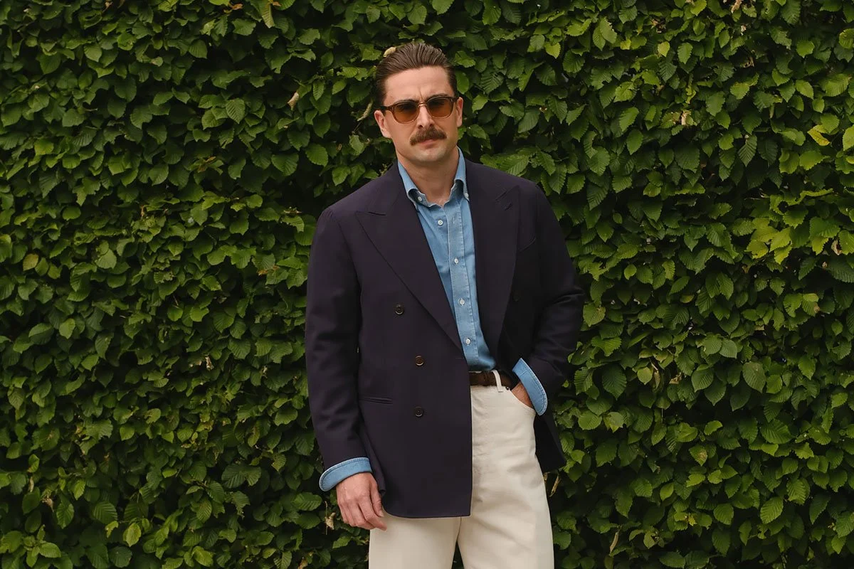 How to Dress for Transitional Weather - Layering Between Summer and Autumn