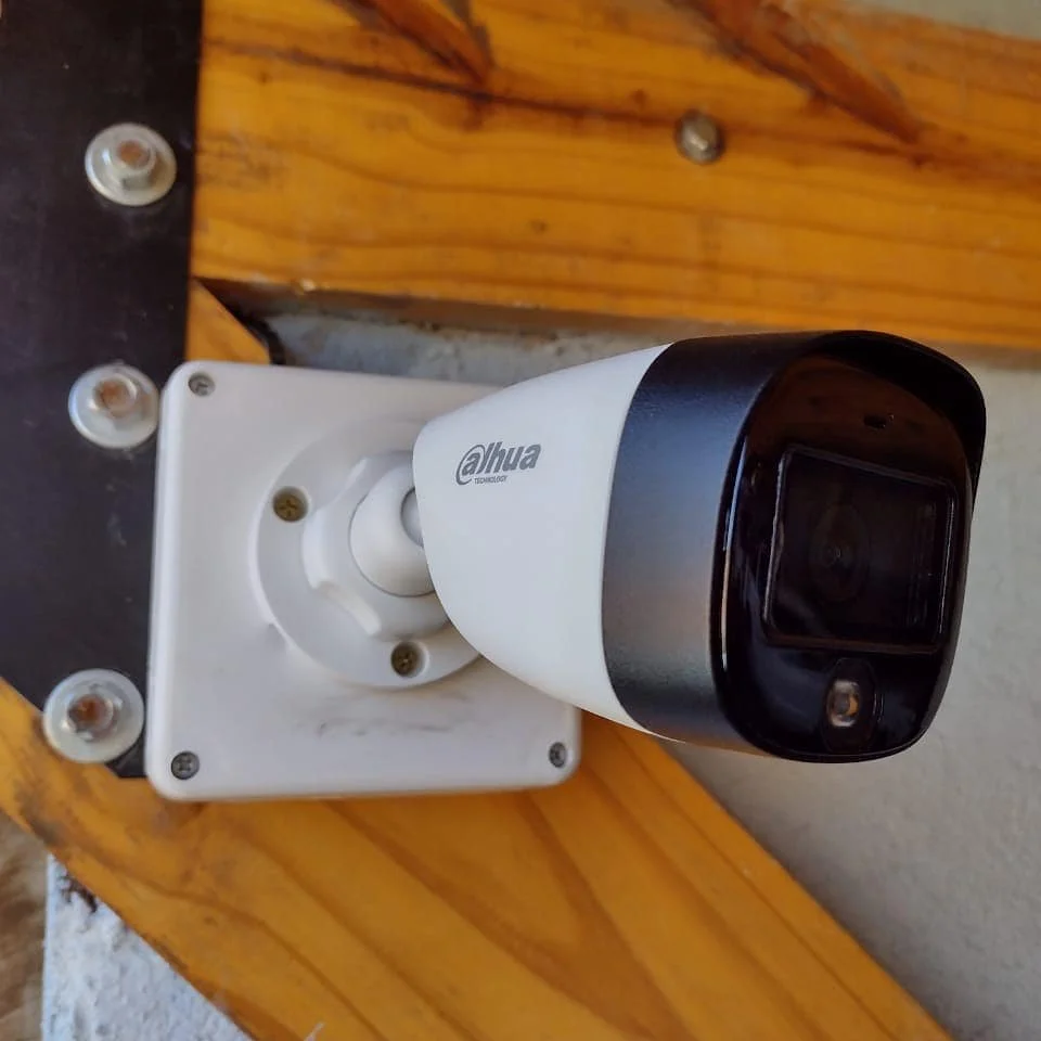 Intalacion de c&aacute;maras de seguridad, excelente calidad! Consulta para m&aacute;s informaci&oacute;n📹 #camarasdeseguridad