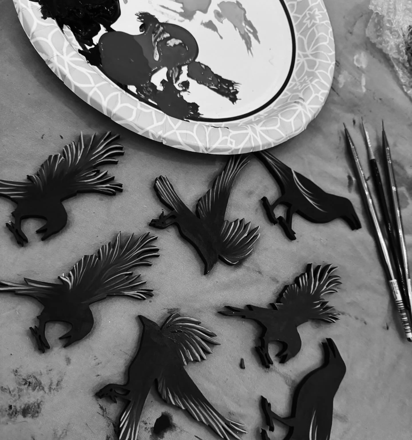 Paintin&rsquo; Ravens ✨

If you&rsquo;re lucky, you just might get a surprise gift in the mail ✉️