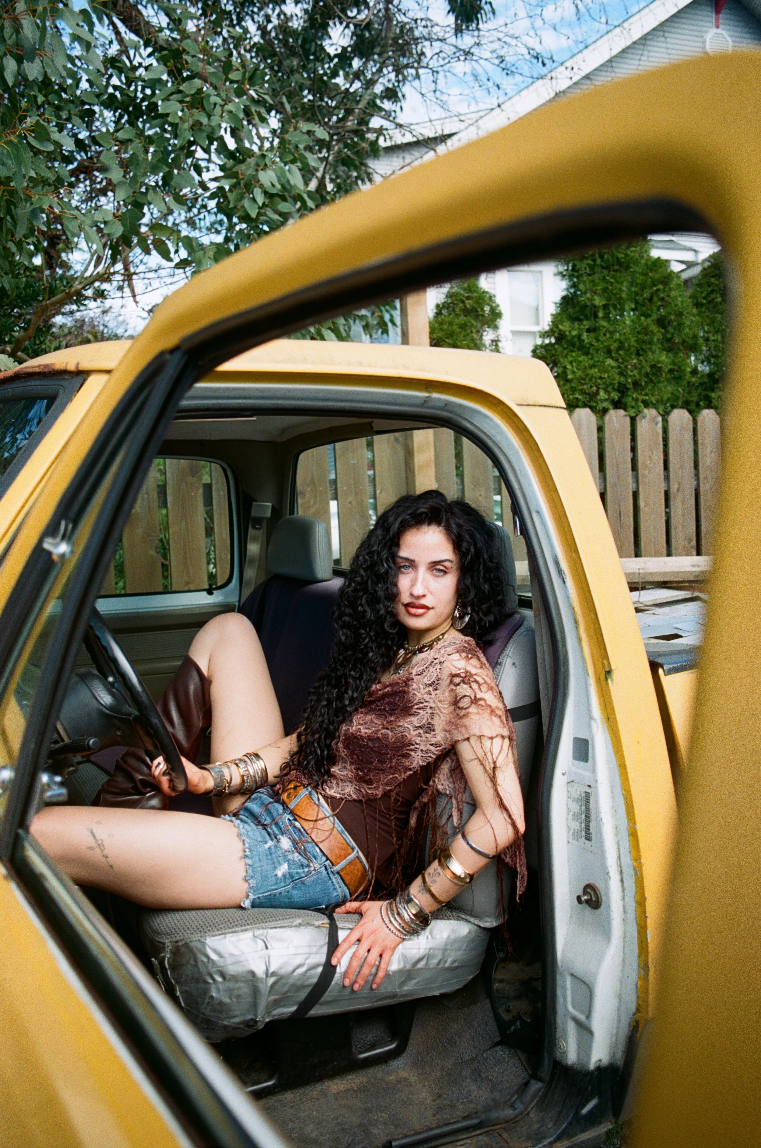 Model: Aleka 