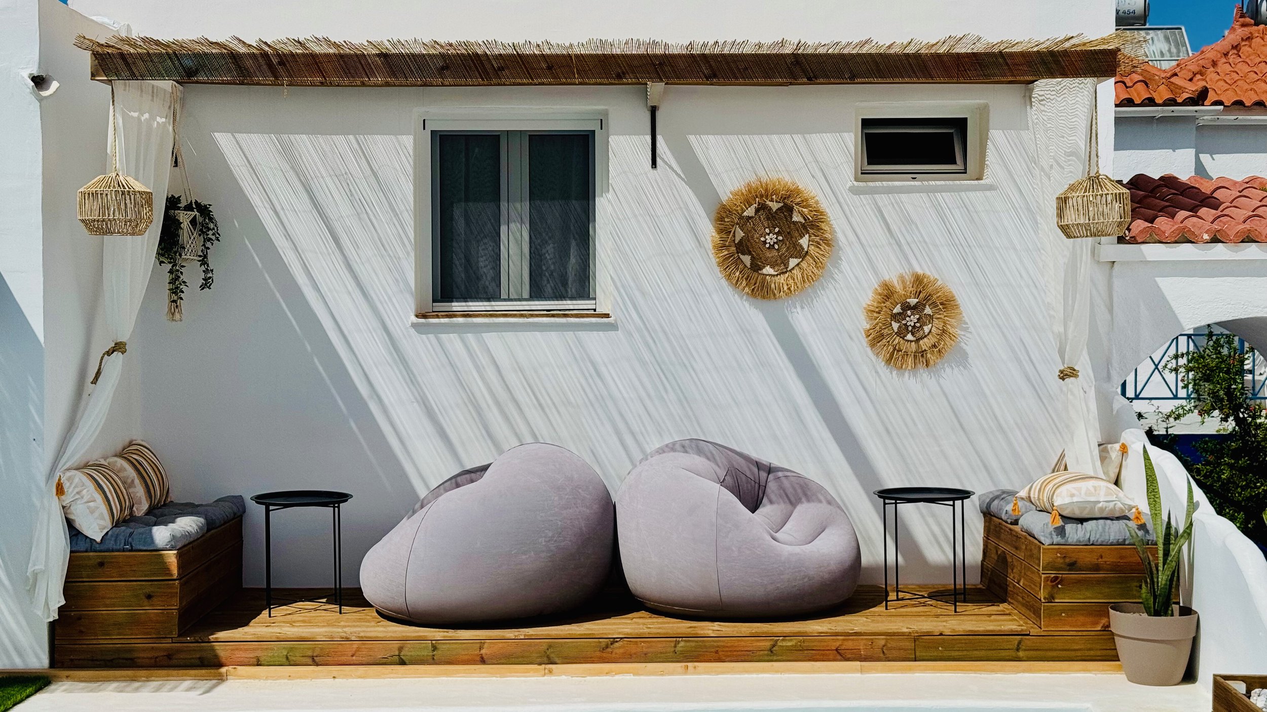 Discover our charming Hersonissos apartments. Stunning views, cozy stays, and the perfect Greek holiday. Book your unforgettable getaway today!