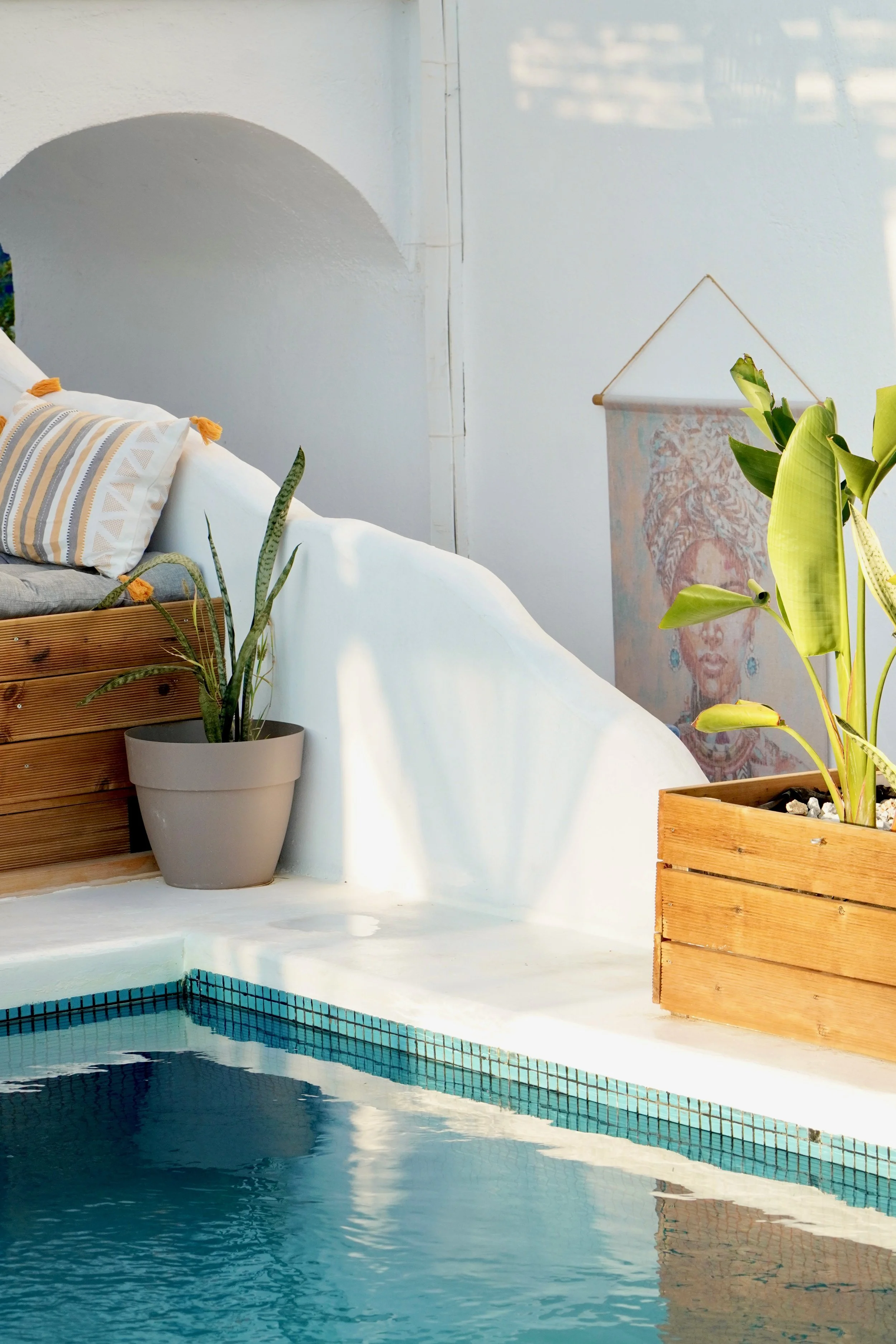 Discover our charming Hersonissos apartments. Stunning views, cozy stays, and the perfect Greek holiday. Book your unforgettable getaway today!