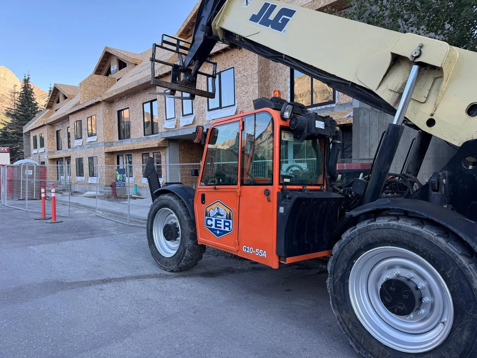 Telehandler Rentals - Reliable JLG Telehandlers Delivered in Canmore ...