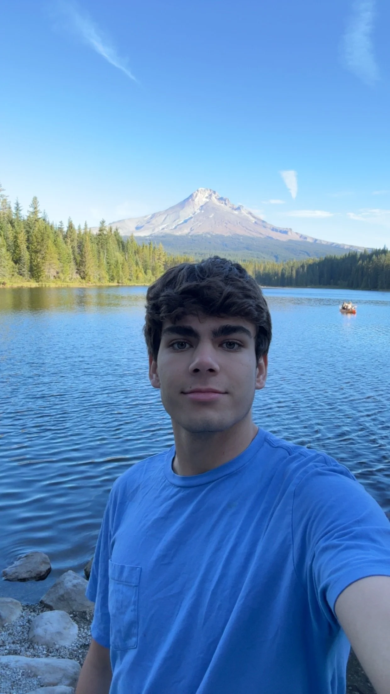 New undergraduate fish technician in the lab!