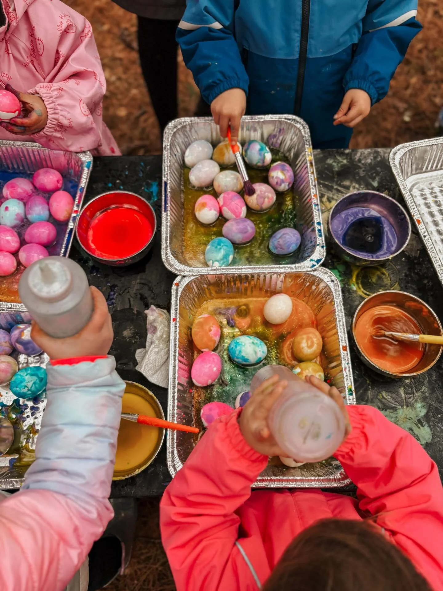 I love a good collab. So honored to have the opportunity to facilitate this magical Egg Hunt from @littleexplorersinct 
What a magical and colorful tradition to celebrate the new season! 

Ever want to collab? Have an idea?? I&rsquo;d love to! 
I am 