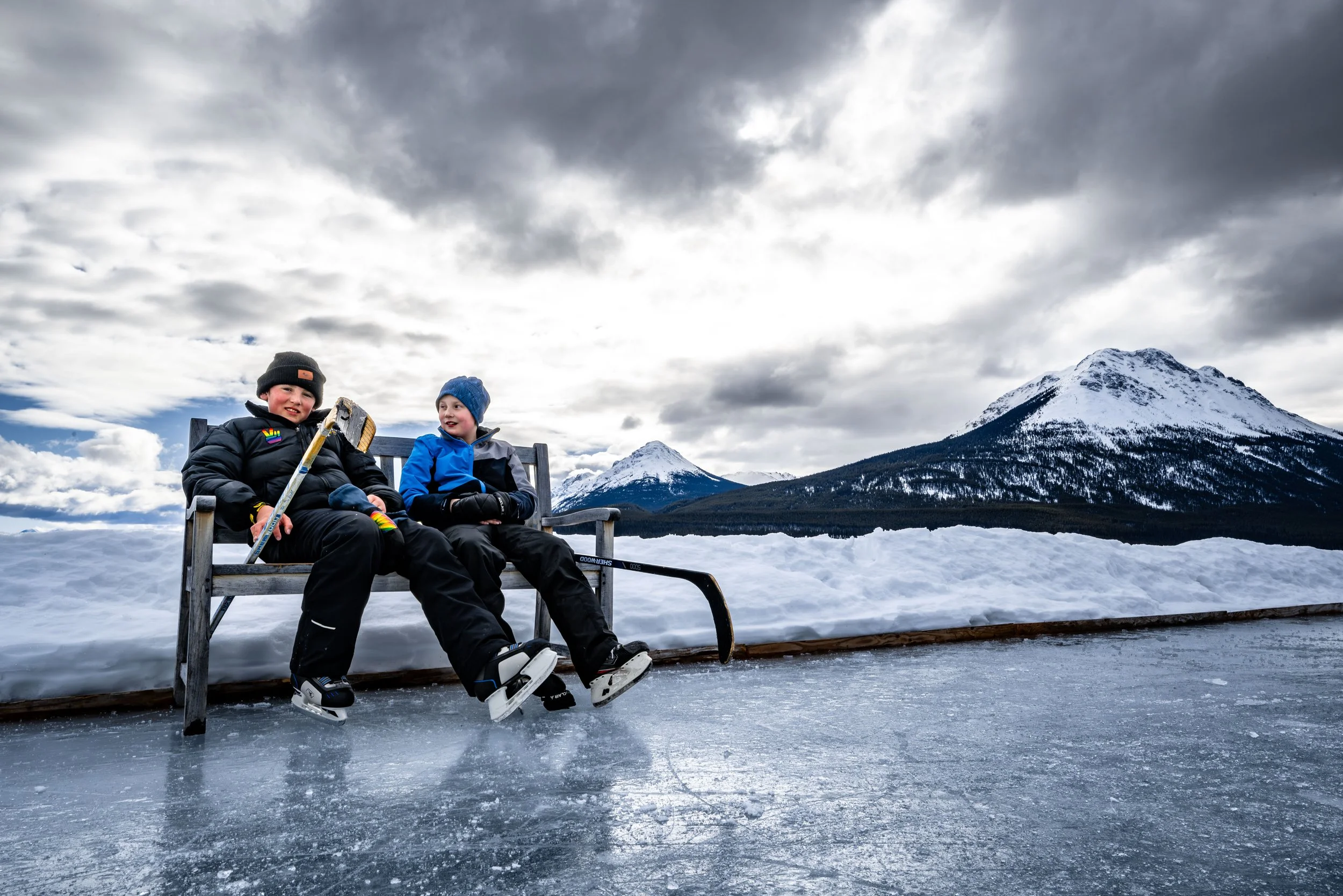 MKP25-Yukon Skating-.jpg