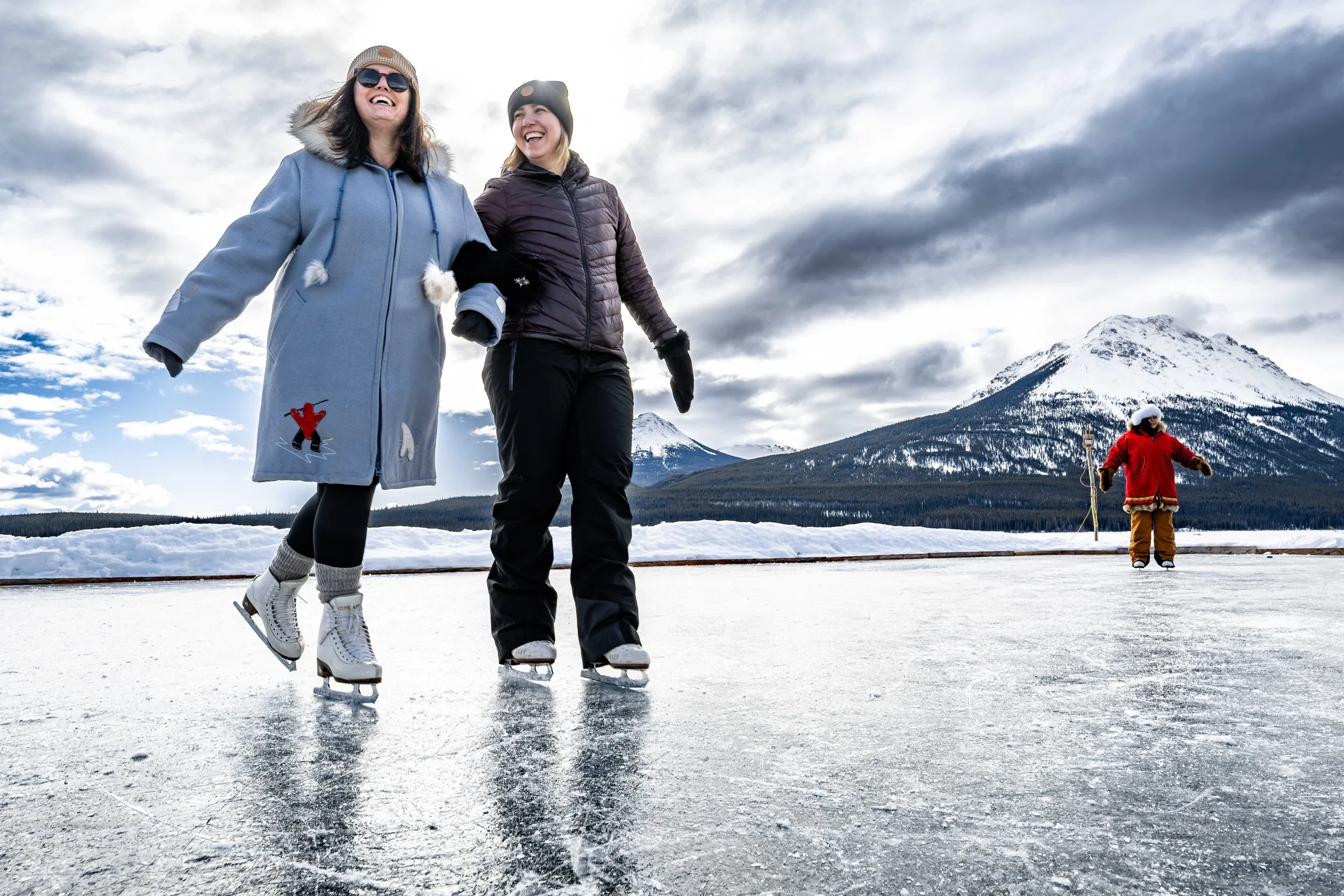 MKP25-Yukon Skating-2.jpg