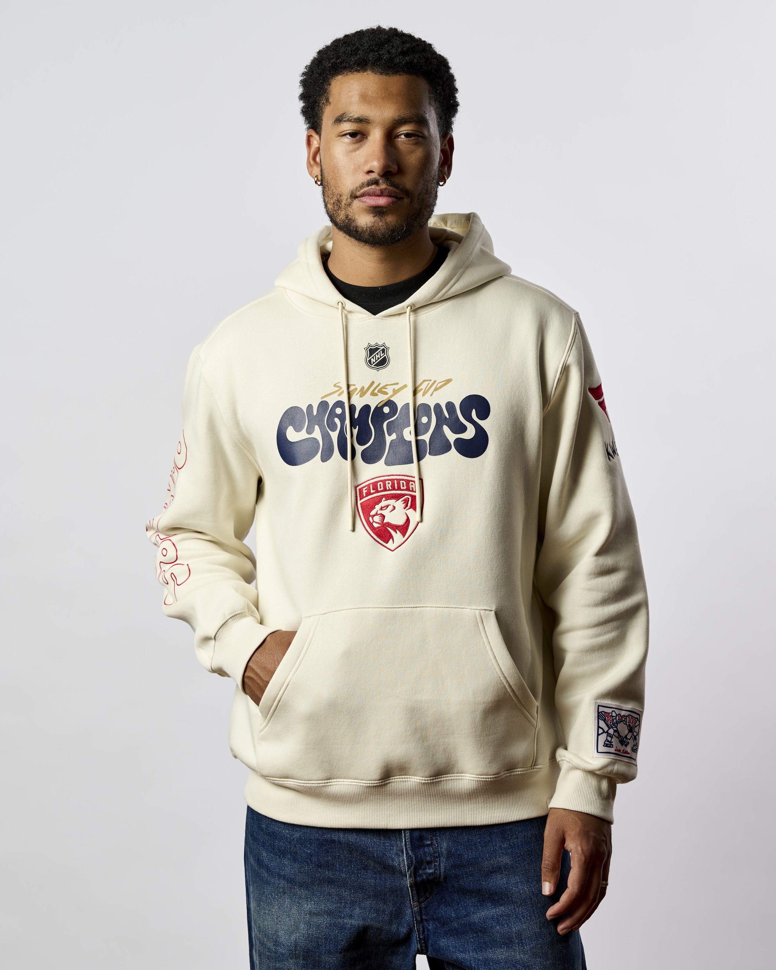 Fanatics_StanleyCup_Hoodie_PDP_005.jpg